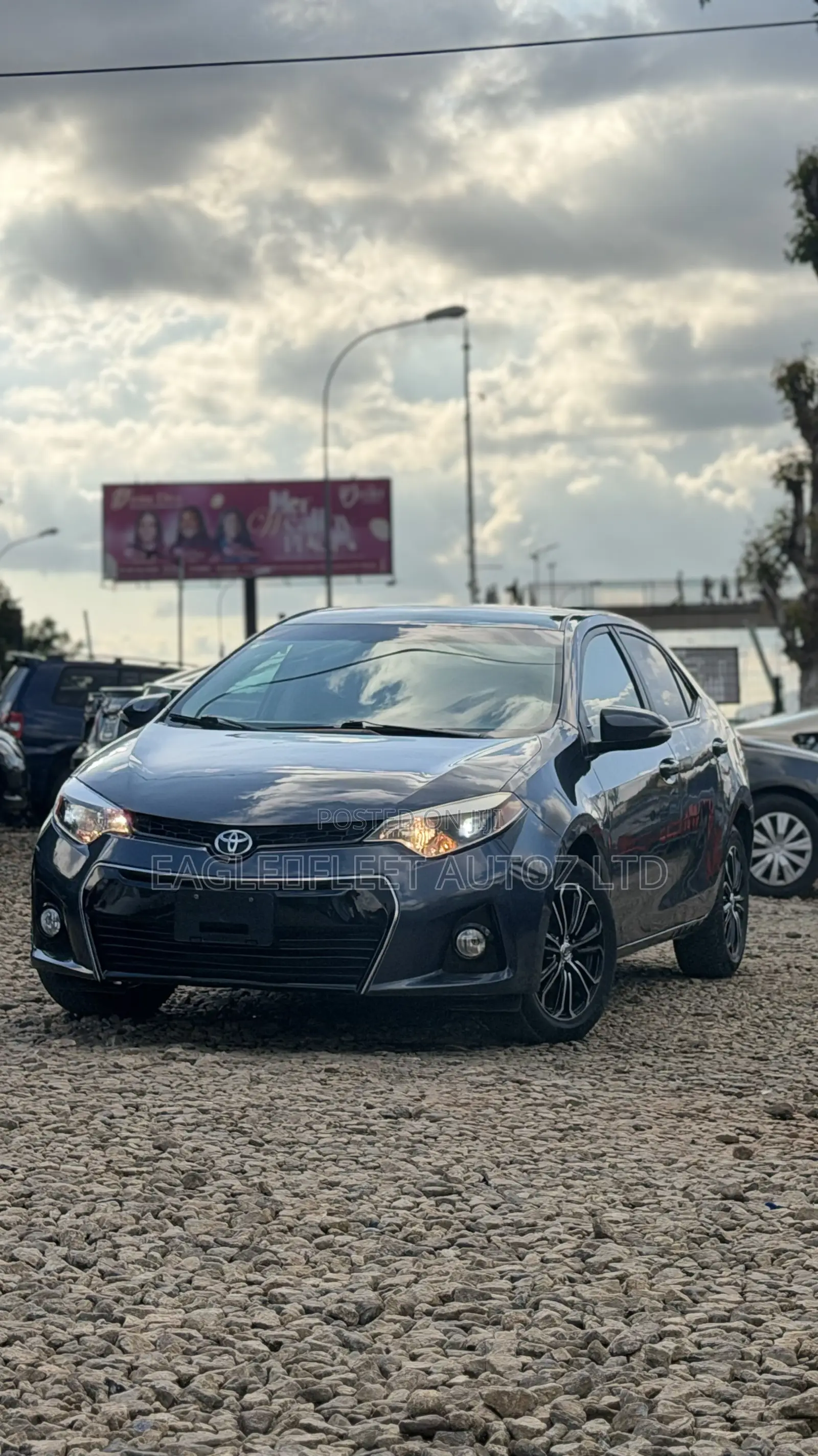 Toyota Corolla 2015 Gray