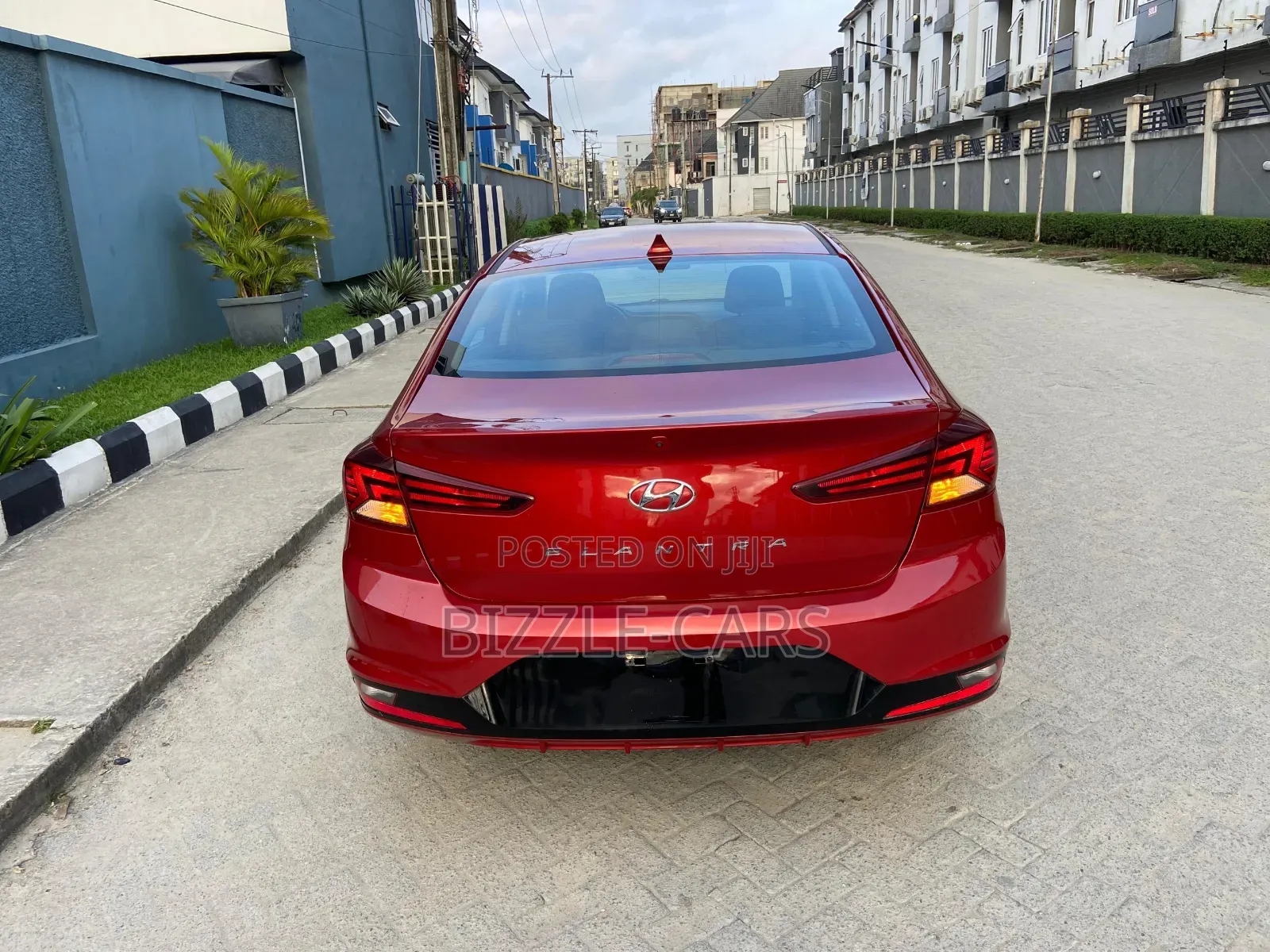 Hyundai Elantra 2019 Red