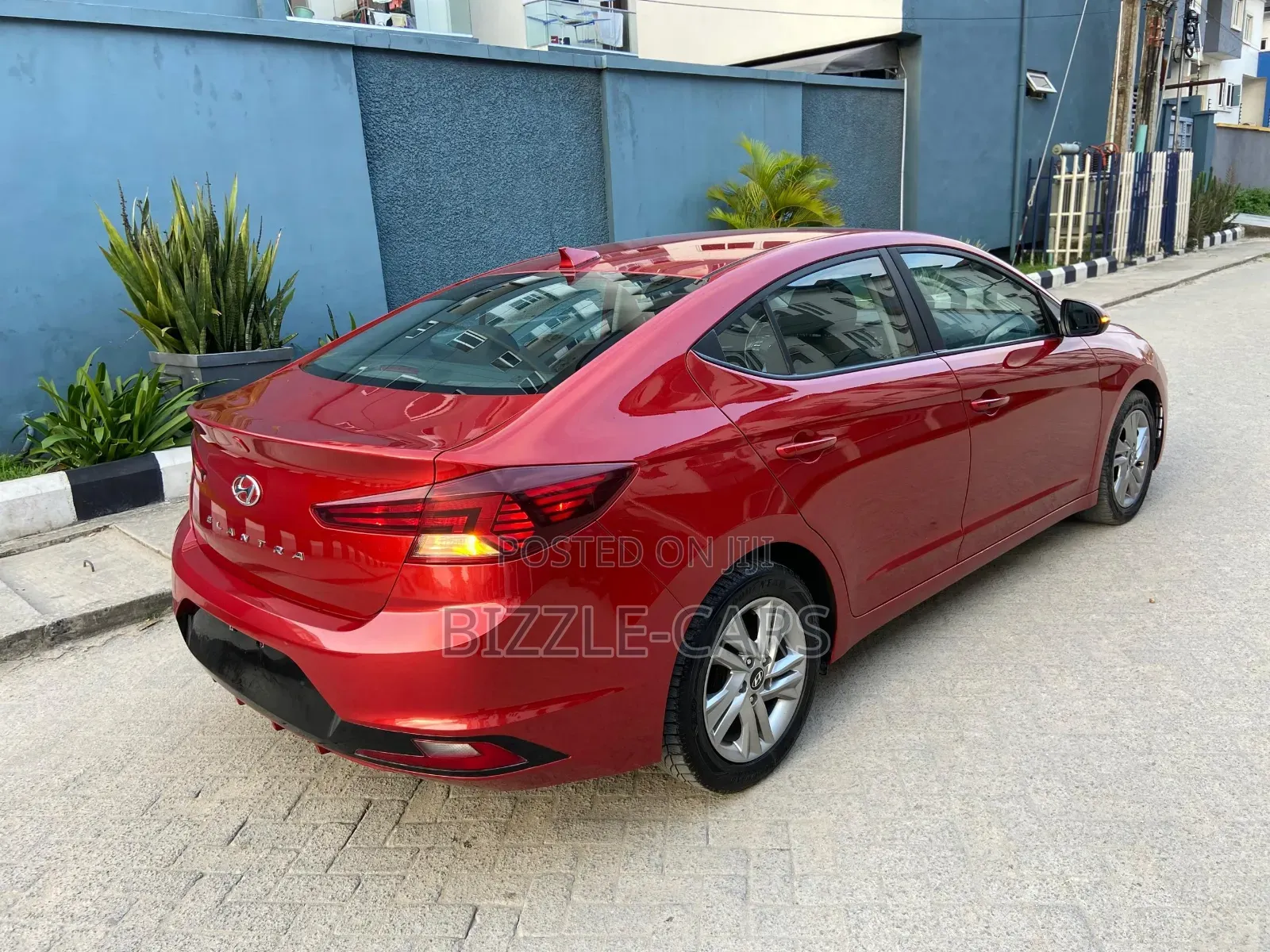 Hyundai Elantra 2019 Red