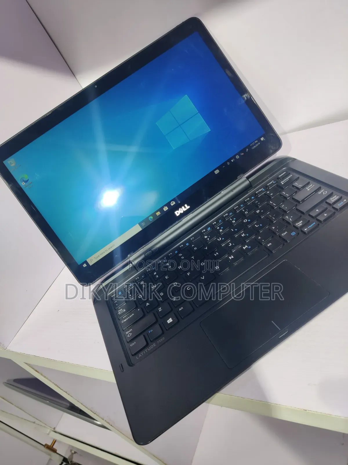 Laptop Dell Latitude 7350 Detachable 8GB Intel Core M SSD 128GB