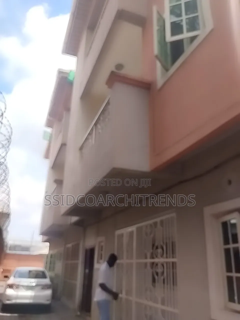 3bdrm Apartment in Call To Access for rent