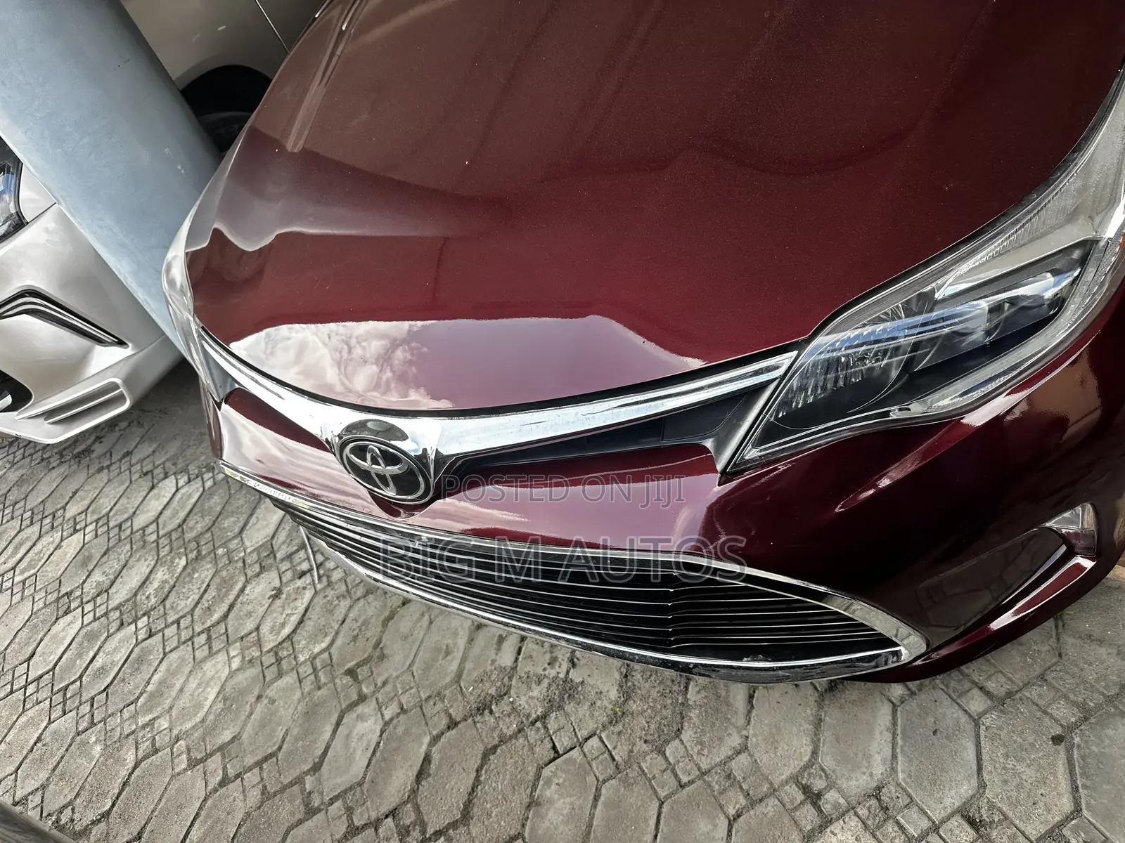 Toyota Avalon Limited 4dr Sedan (3.5L 6cyl 6A) 2014 Red