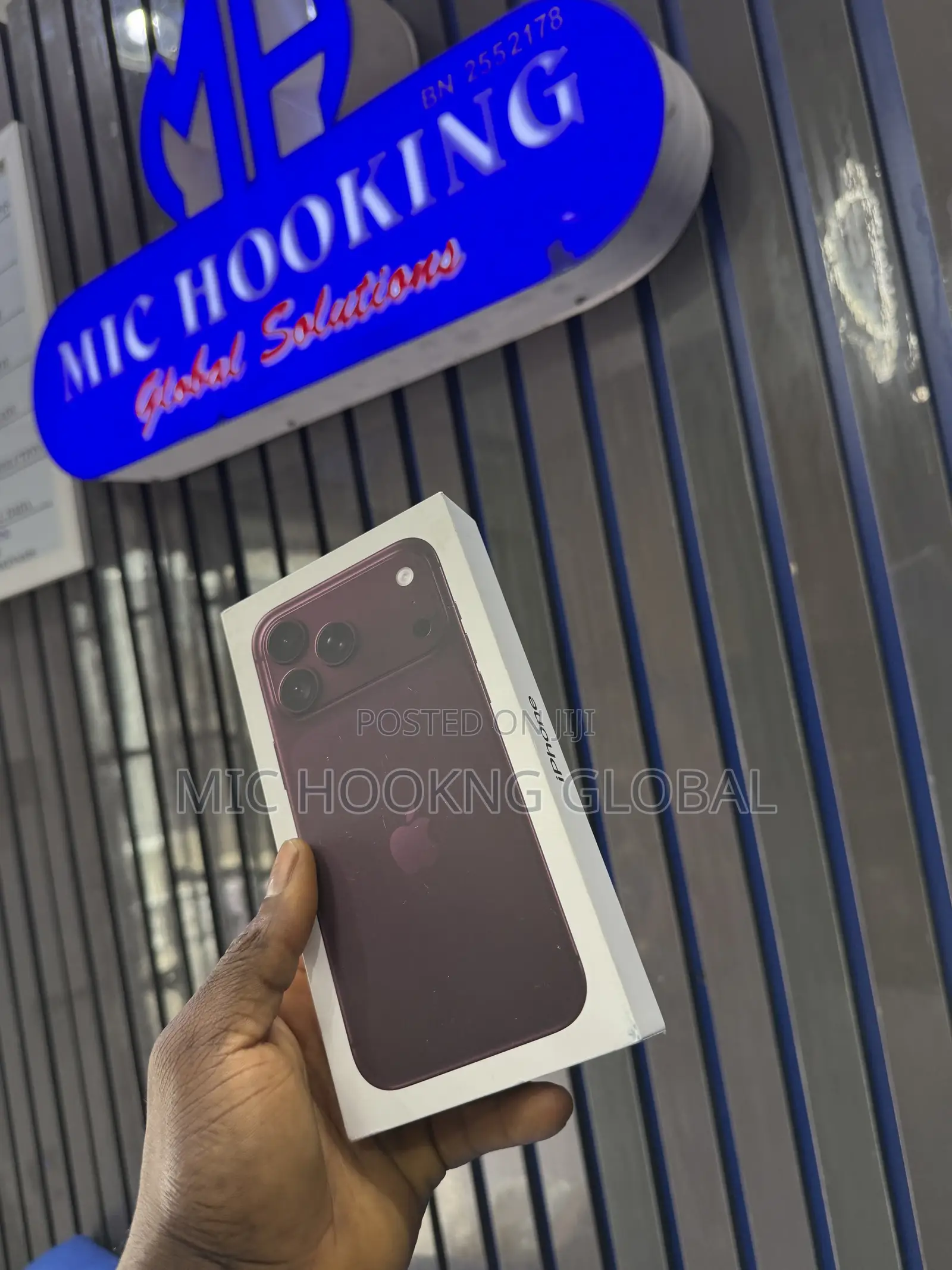New Apple iPhone 18 Pro Max 256 GB Purple