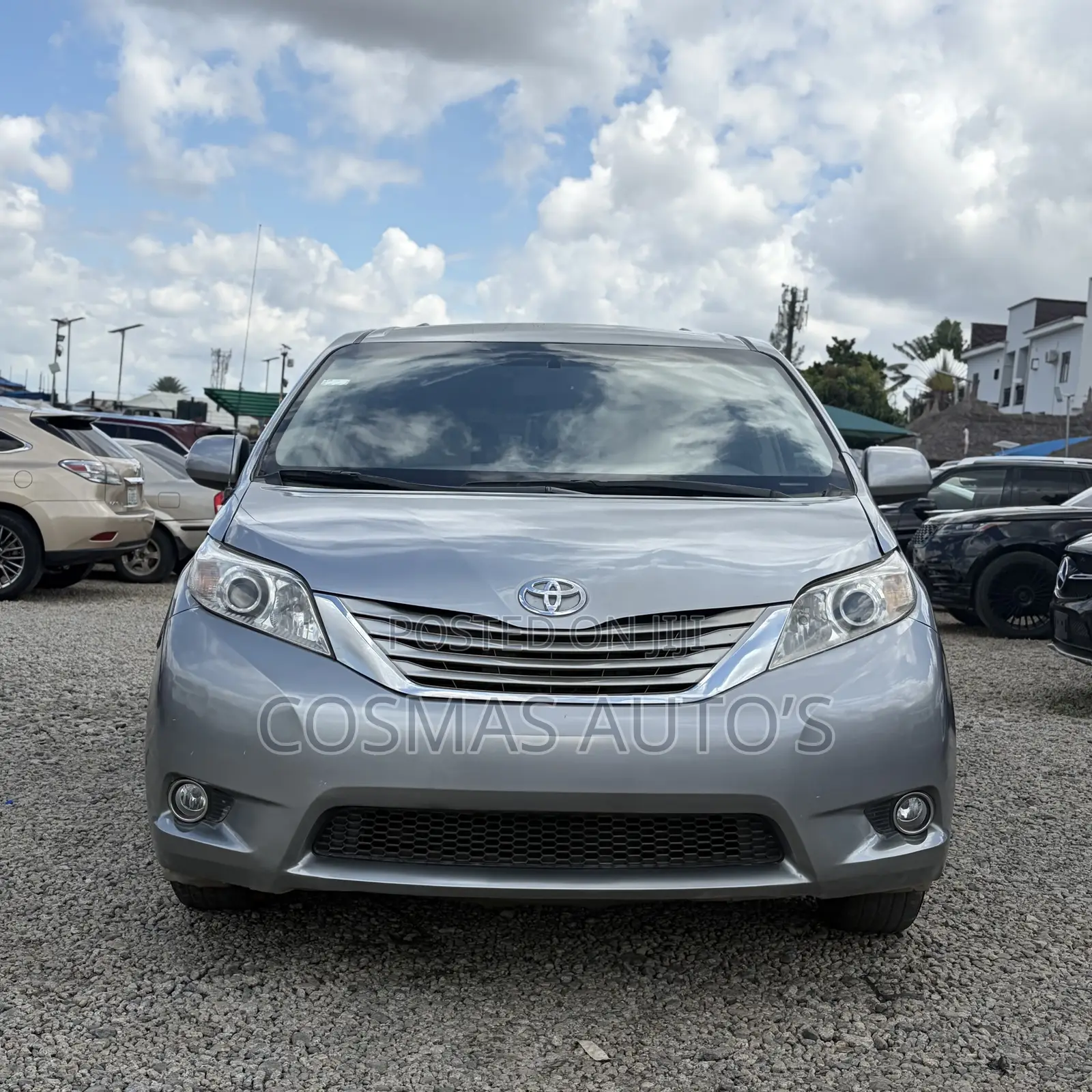 Toyota Sienna LE 7 Passenger 2010 Silver