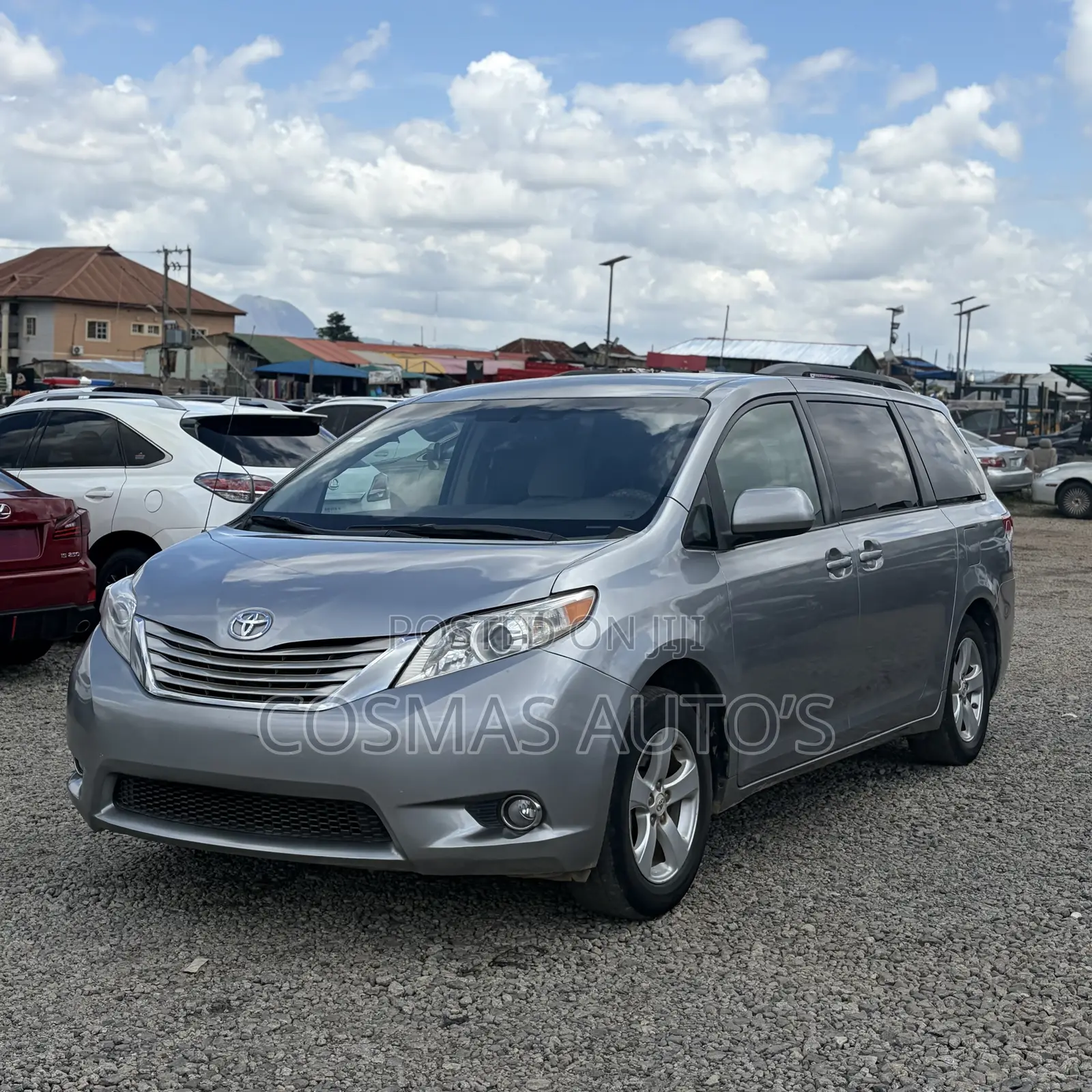 Toyota Sienna LE 7 Passenger 2010 Silver