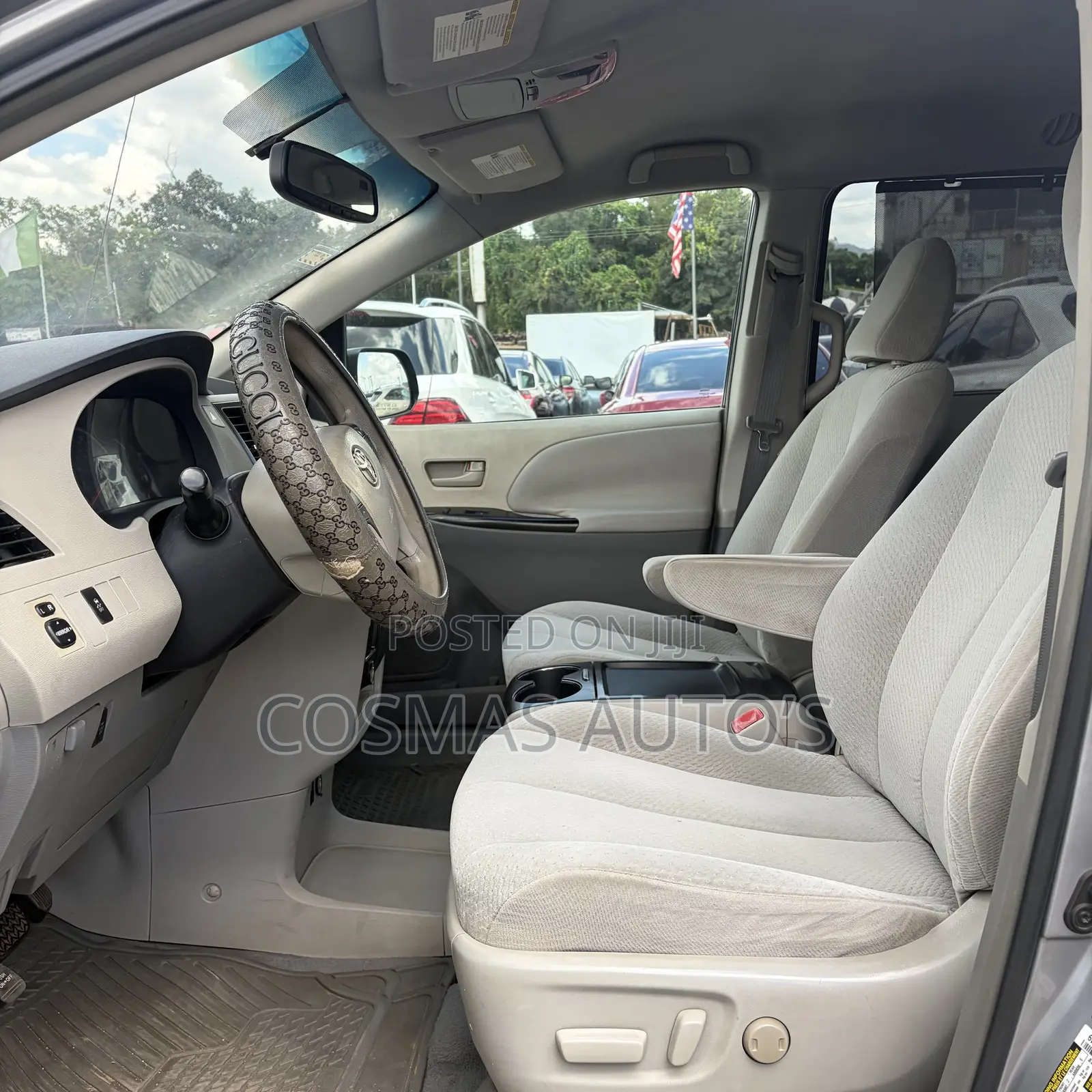 Toyota Sienna LE 7 Passenger 2010 Silver