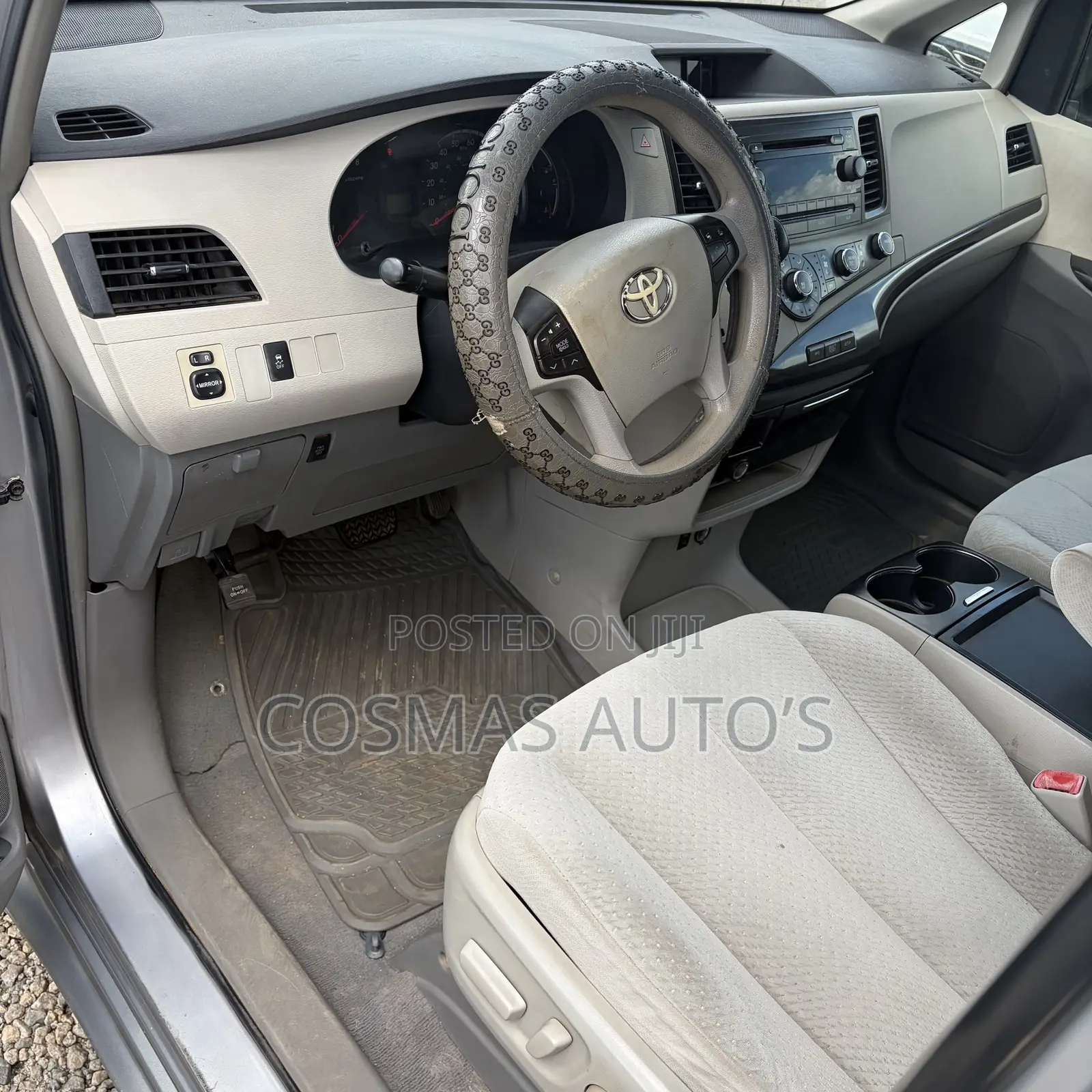 Toyota Sienna LE 7 Passenger 2010 Silver