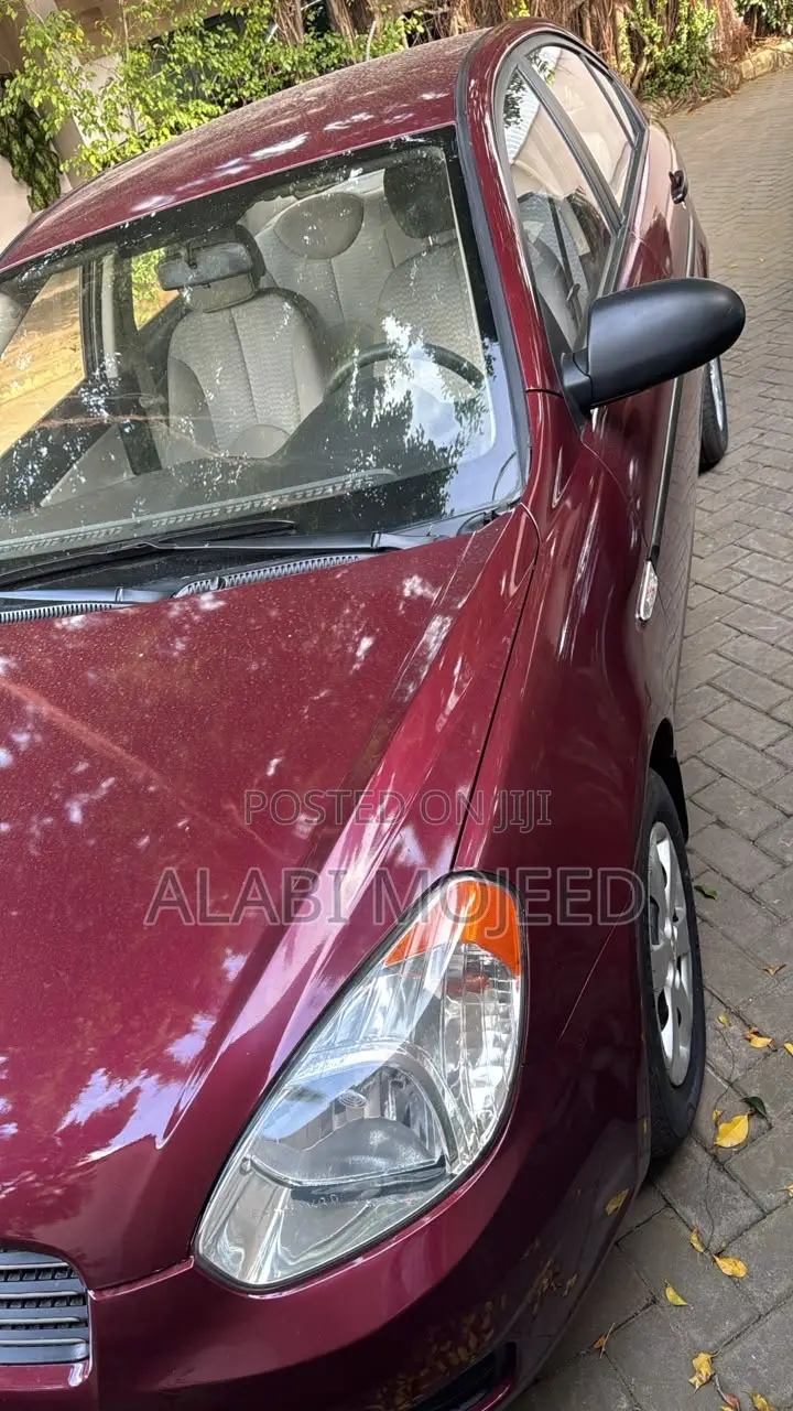 Hyundai Accent GLS 2010 Red
