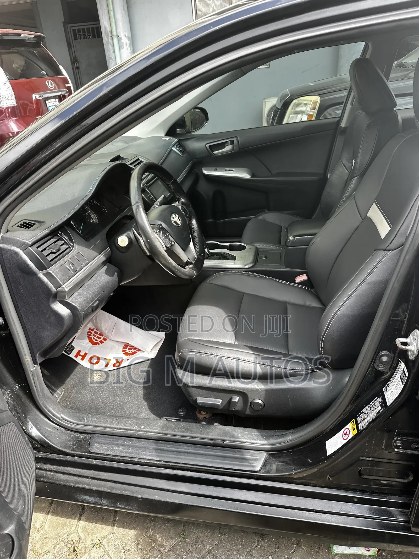 Toyota Camry SE 4dr Sedan (2.5L 4cyl 6A) 2013 Black