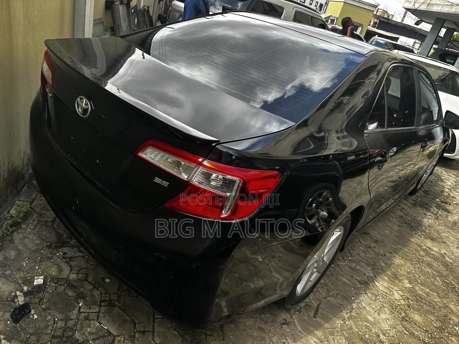 Toyota Camry SE 4dr Sedan (2.5L 4cyl 6A) 2013 Black