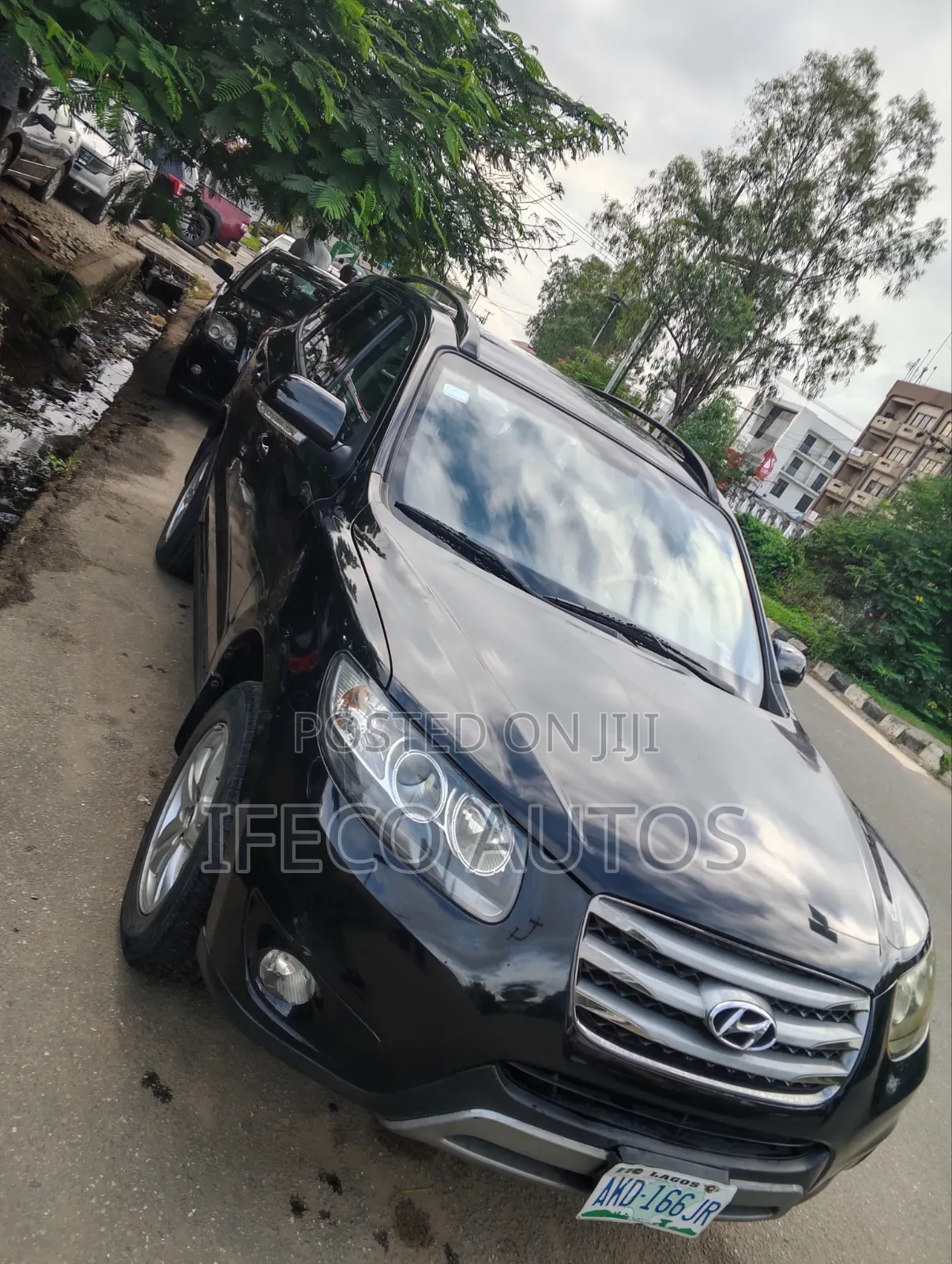 Hyundai Santa Fe 2012 Black