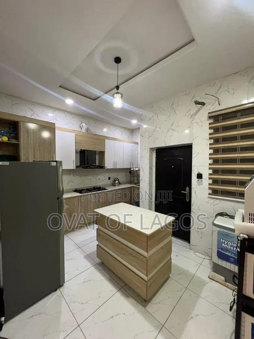 Furnished 2bdrm Apartment in Harris Drive, VGC / Ajah for sale
