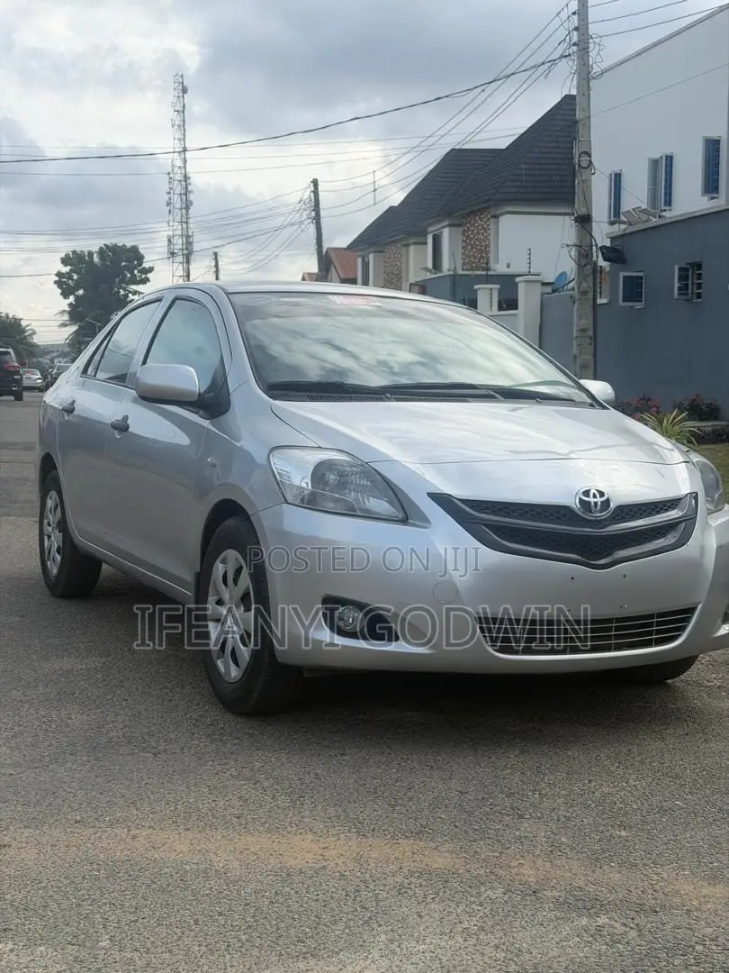 Toyota Yaris 2009 Silver