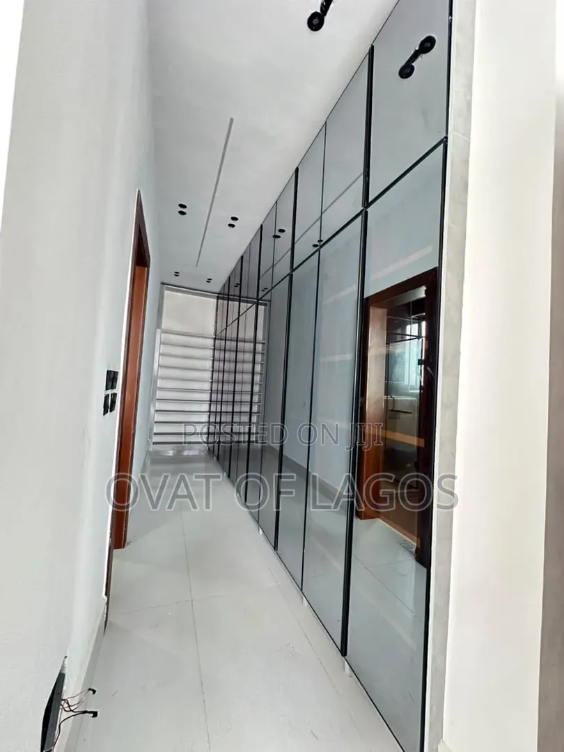 5bdrm Duplex in Ajah for sale