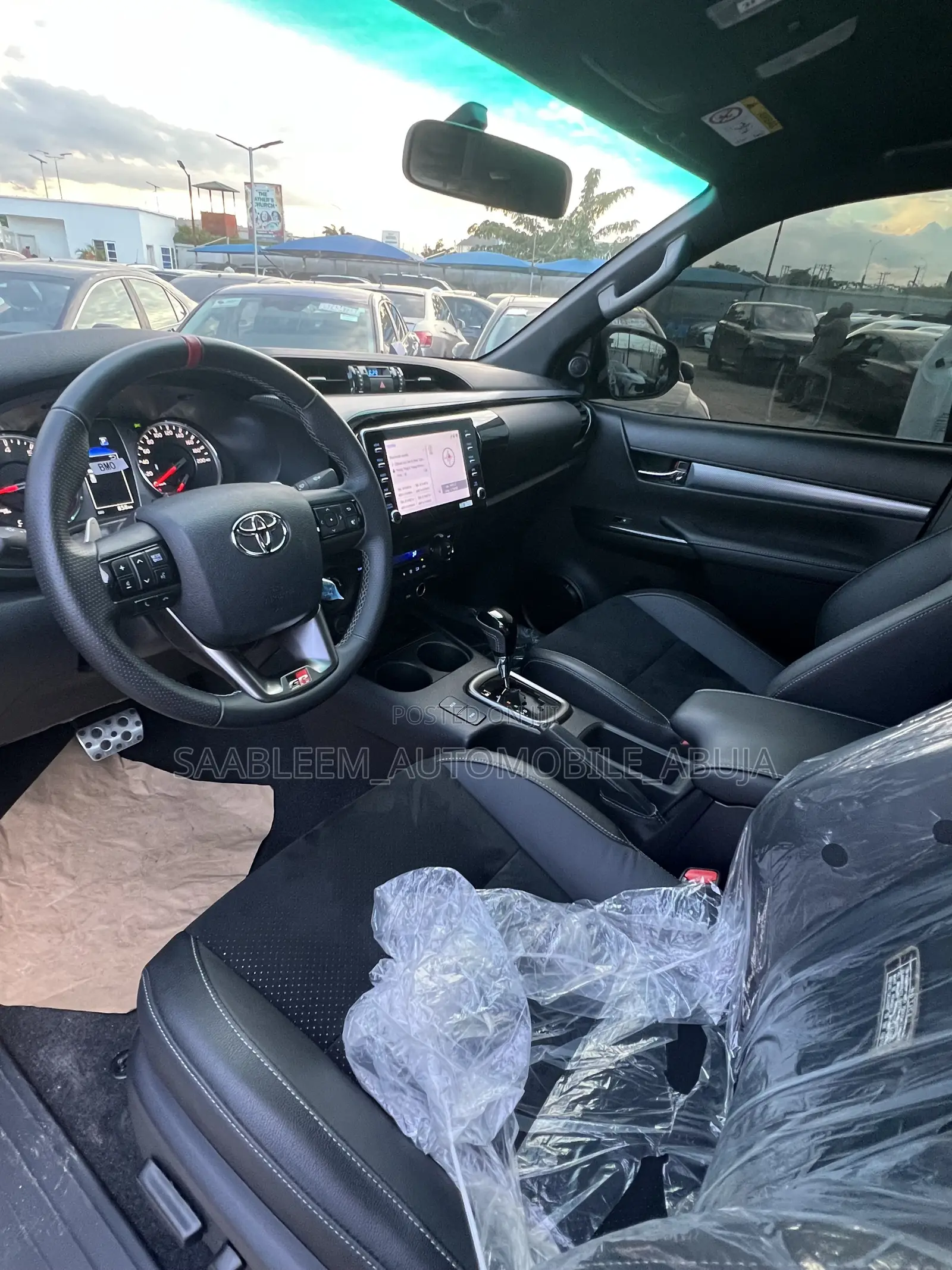 New Toyota Hilux 2026 Black