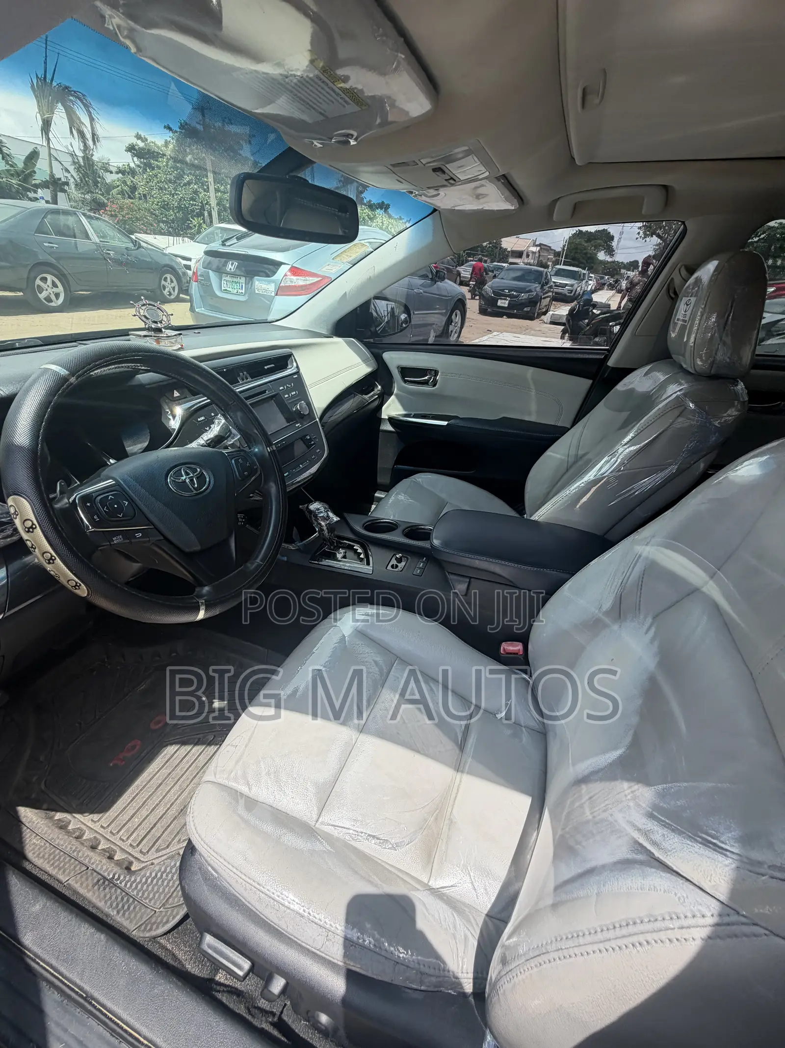 Toyota Avalon XLE Sedar FWD (3.5L 6cyl 6A) 2013 Black