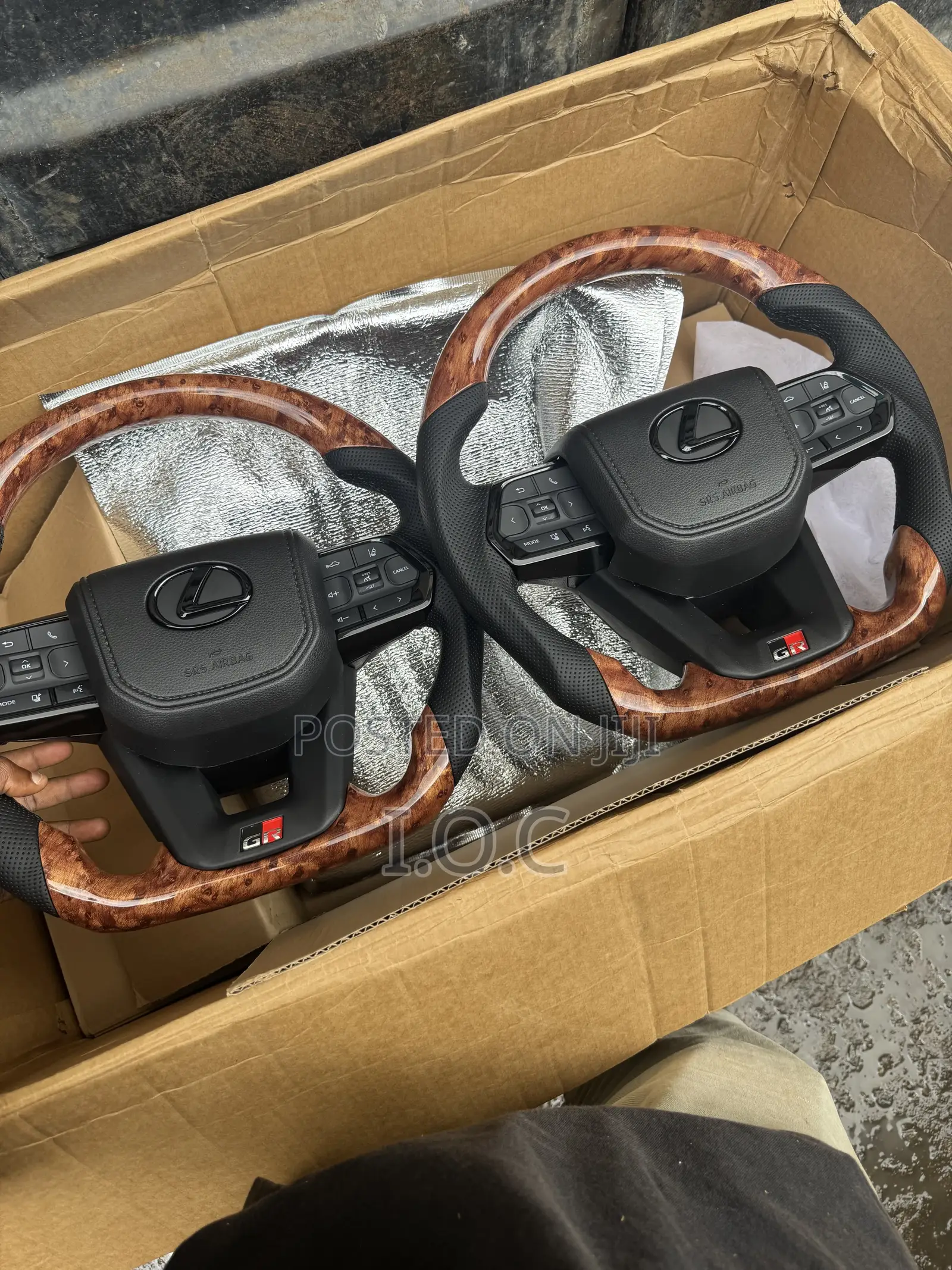Formica Gr Upgrade Steering Wheel for Both Lexus and Toyota