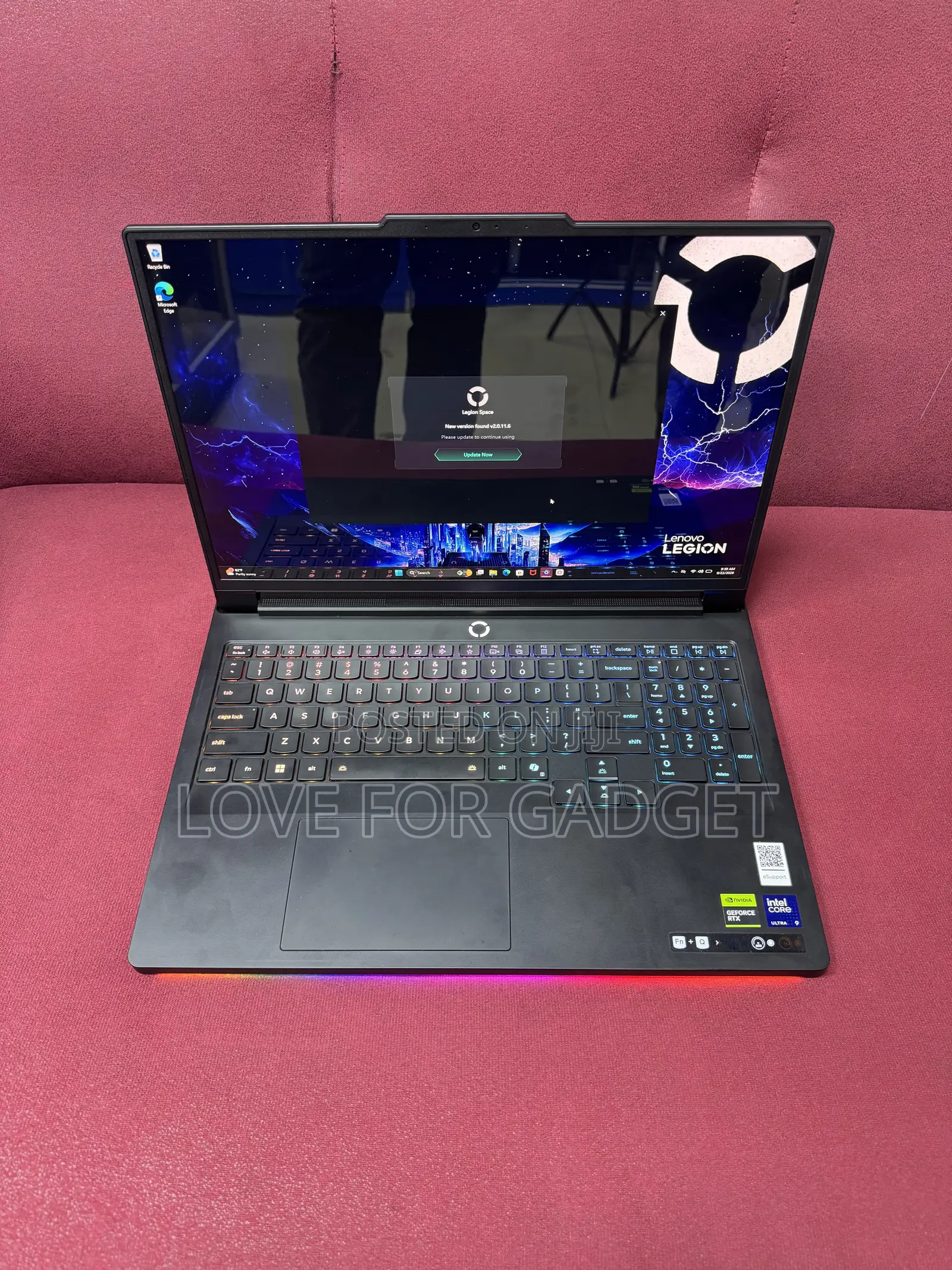 Laptop Lenovo Legion Pro 7 32GB Intel Core Ultra 9 SSD 2T