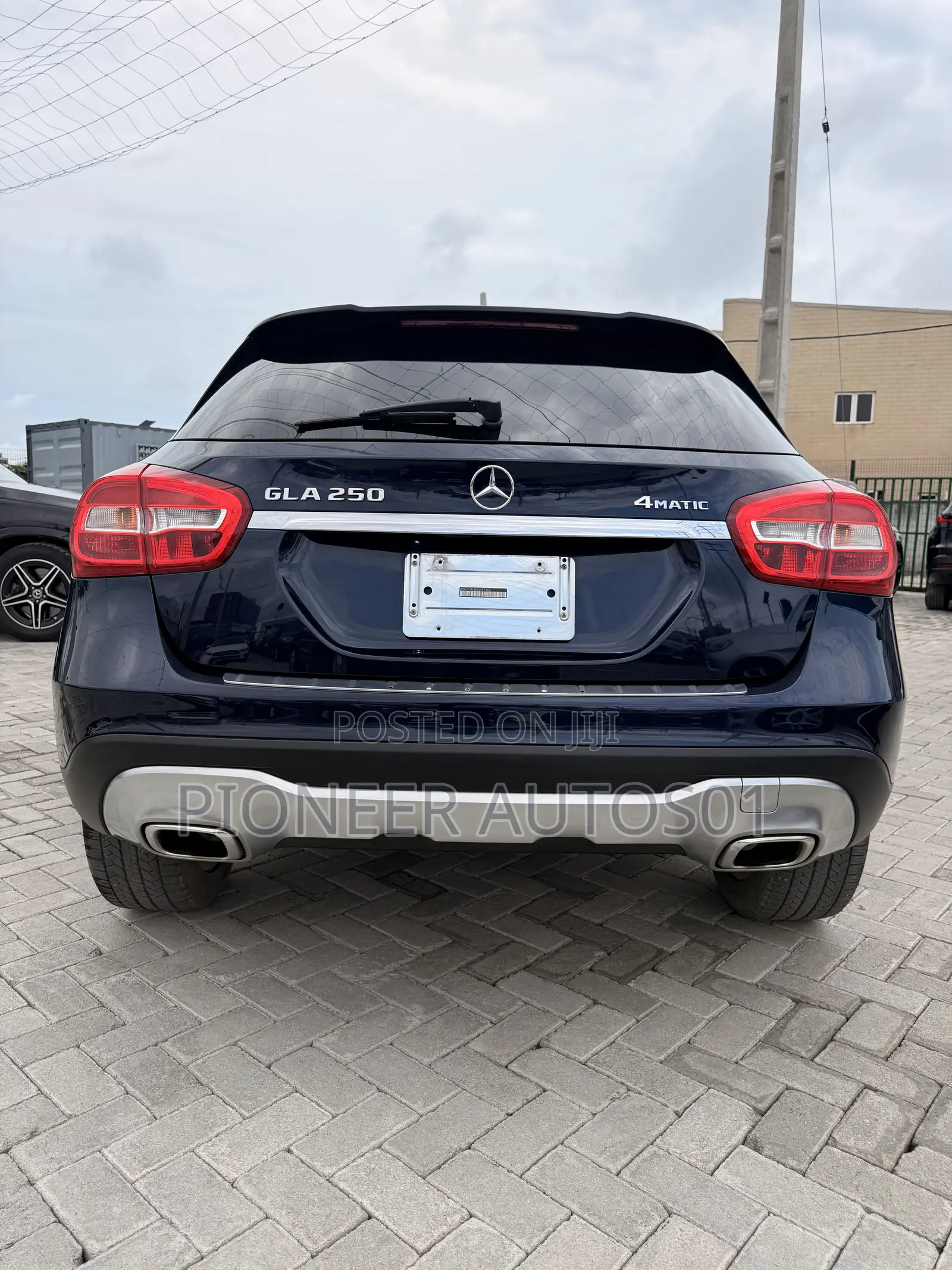 Mercedes-Benz GLA 250 2018 Blue