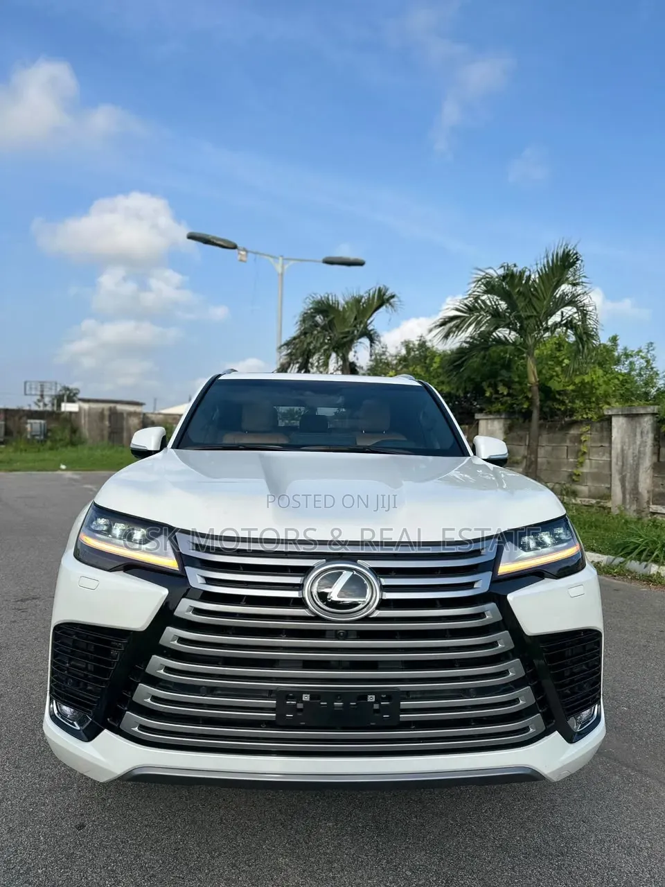 Lexus LX 600 2022 White