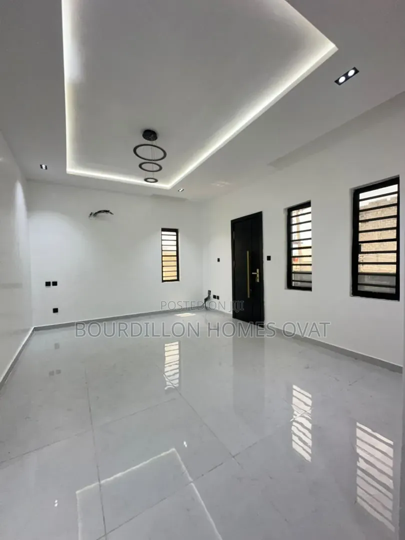 4bdrm Duplex in Ajah Lagos for sale