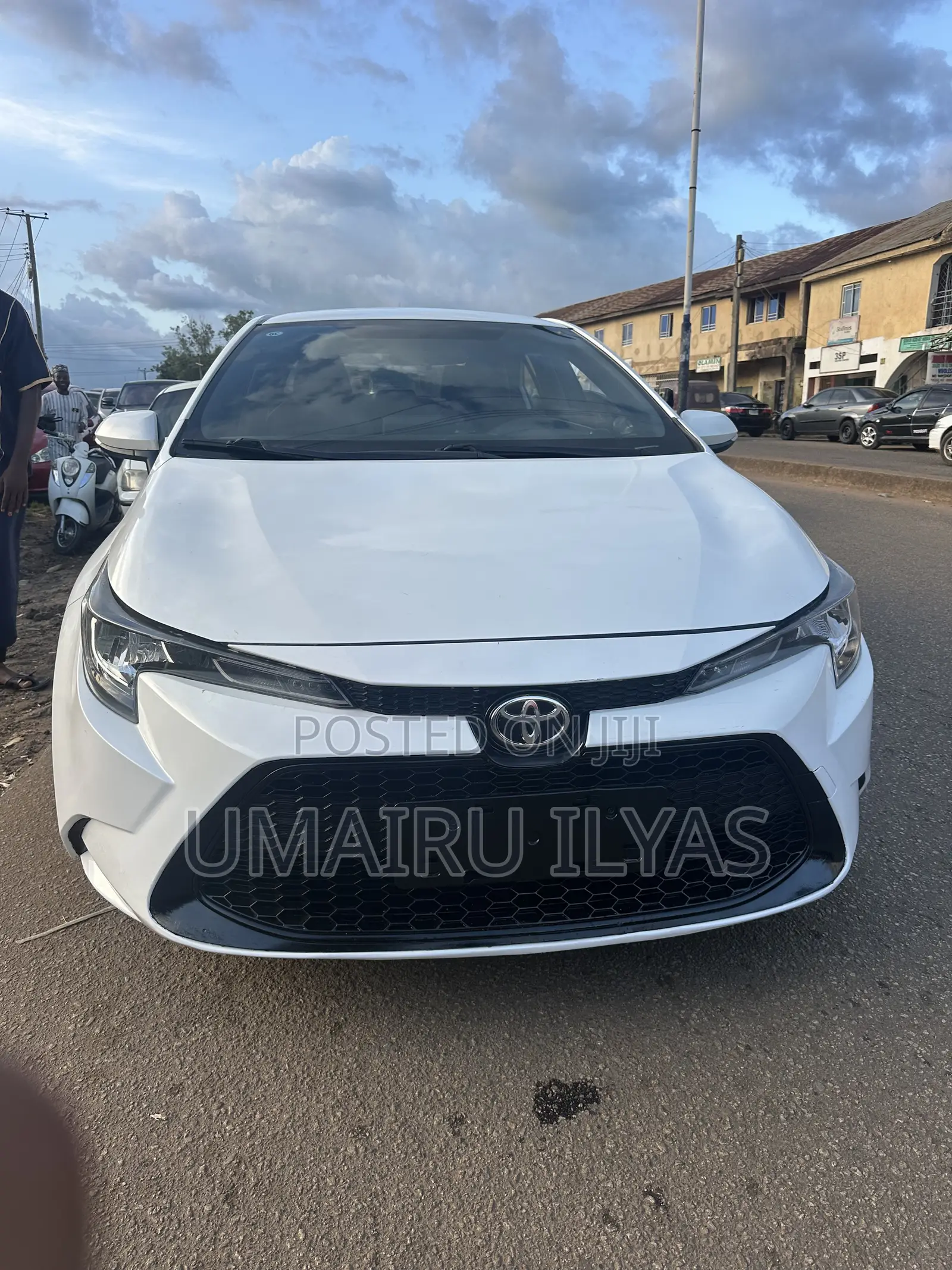 Toyota Corolla 2023 White