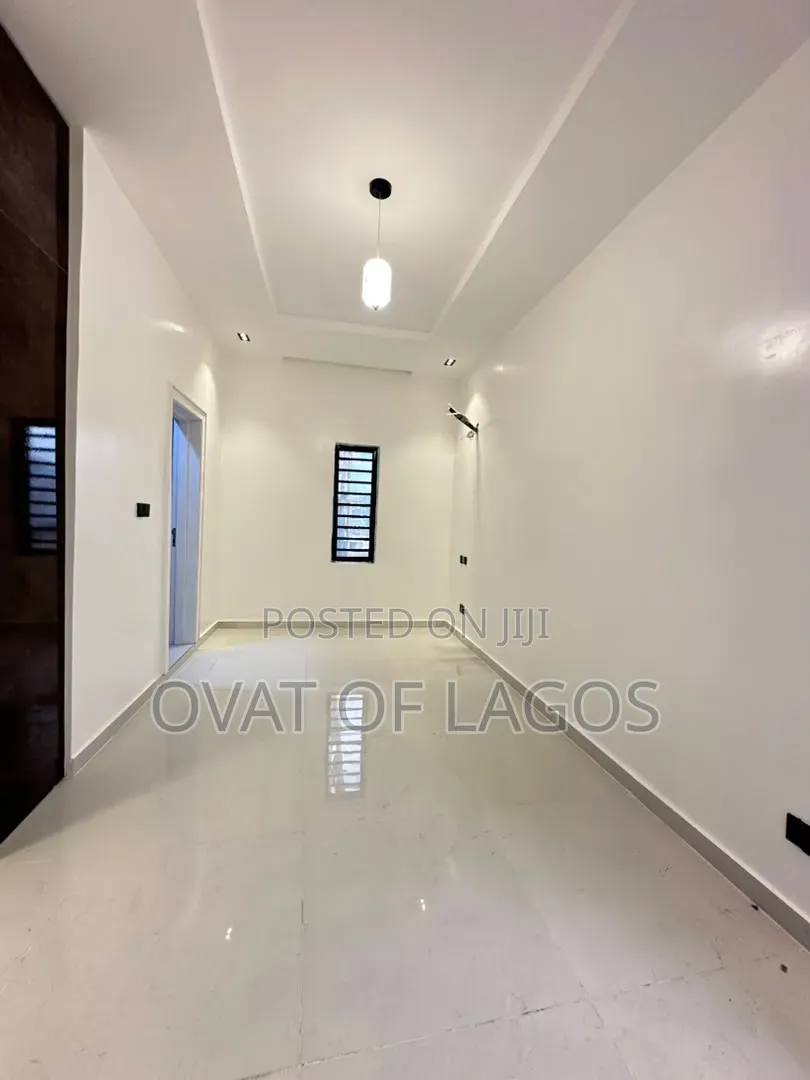 4bdrm Duplex in Ado / Ajah for sale