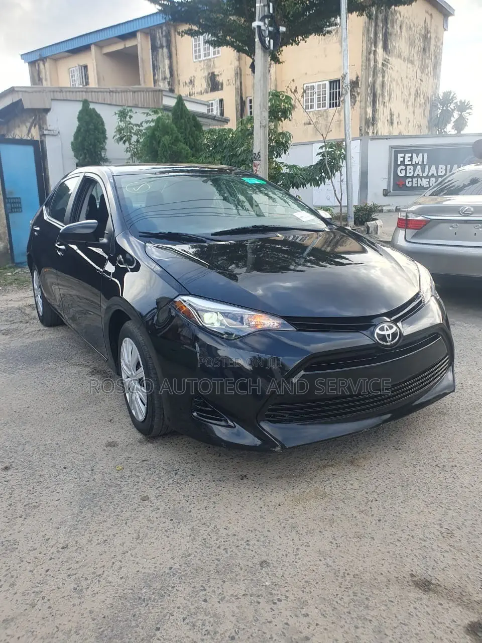 Toyota Corolla LE Eco (1.8L 4cyl 2A) 2018 Black