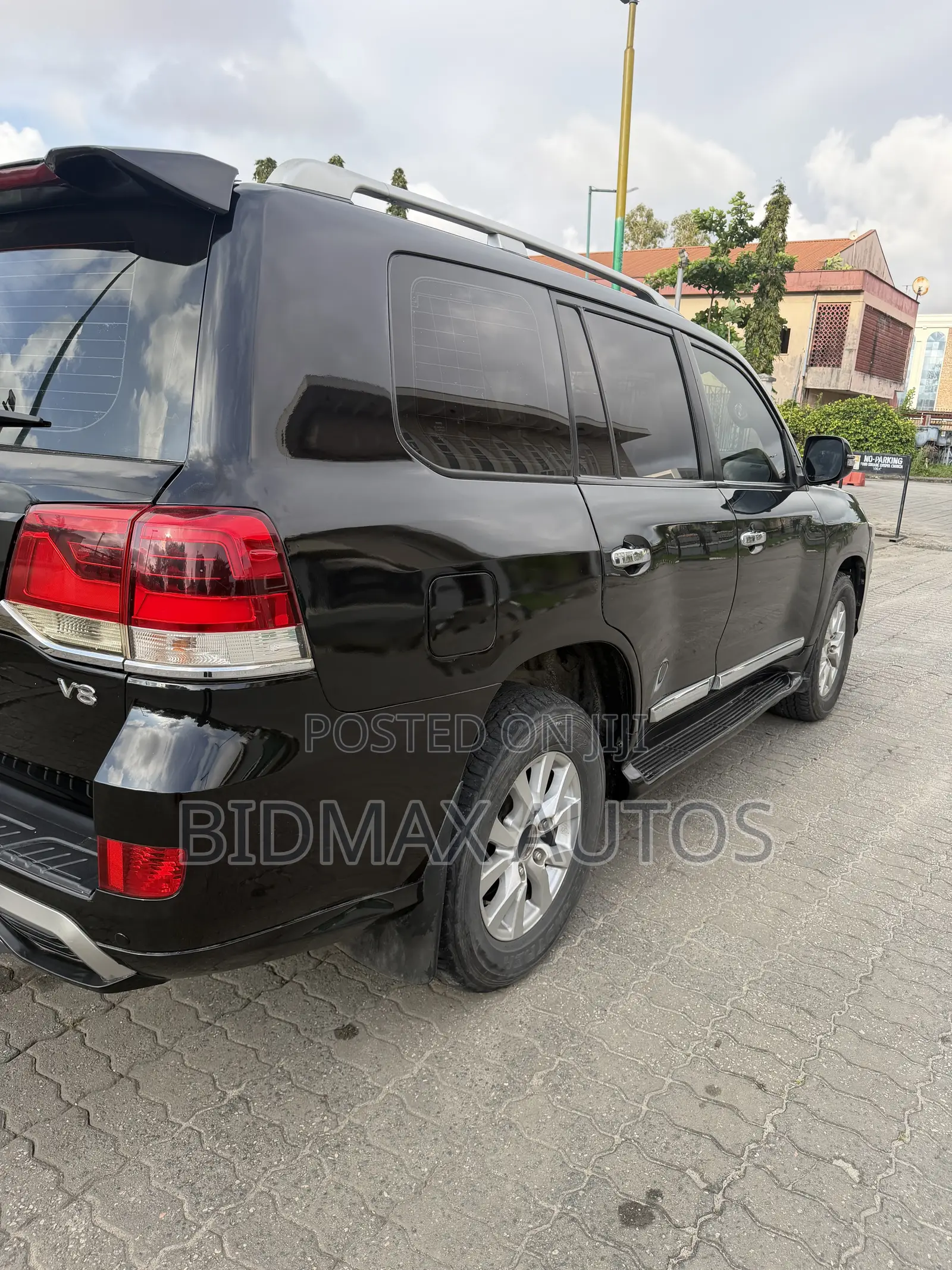 Toyota Land Cruiser 4.5 V8 VXR 2015 Black