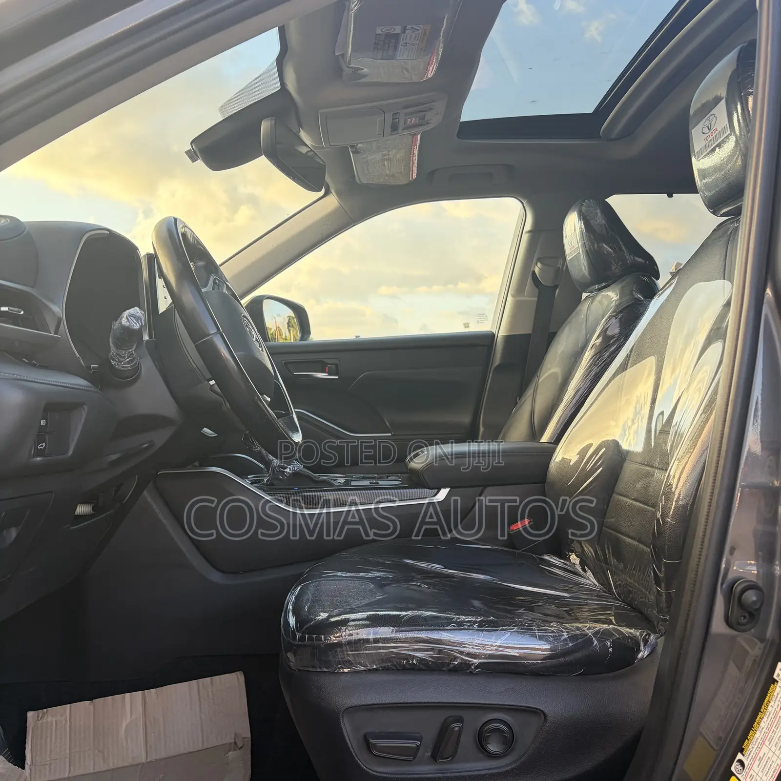 Toyota Highlander XLE 2022 Gray
