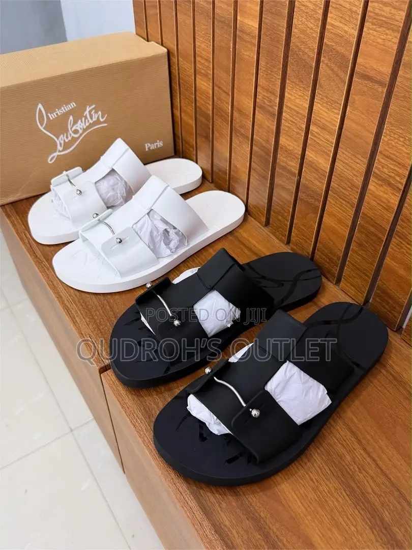 Luboutin Slippers Palm