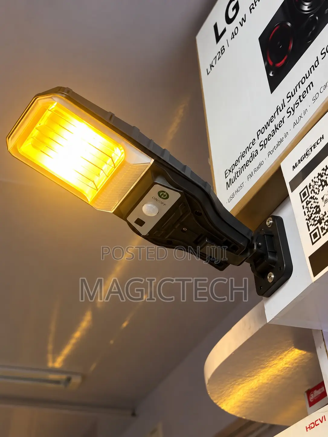 Suntrick Sensor Street Lantern