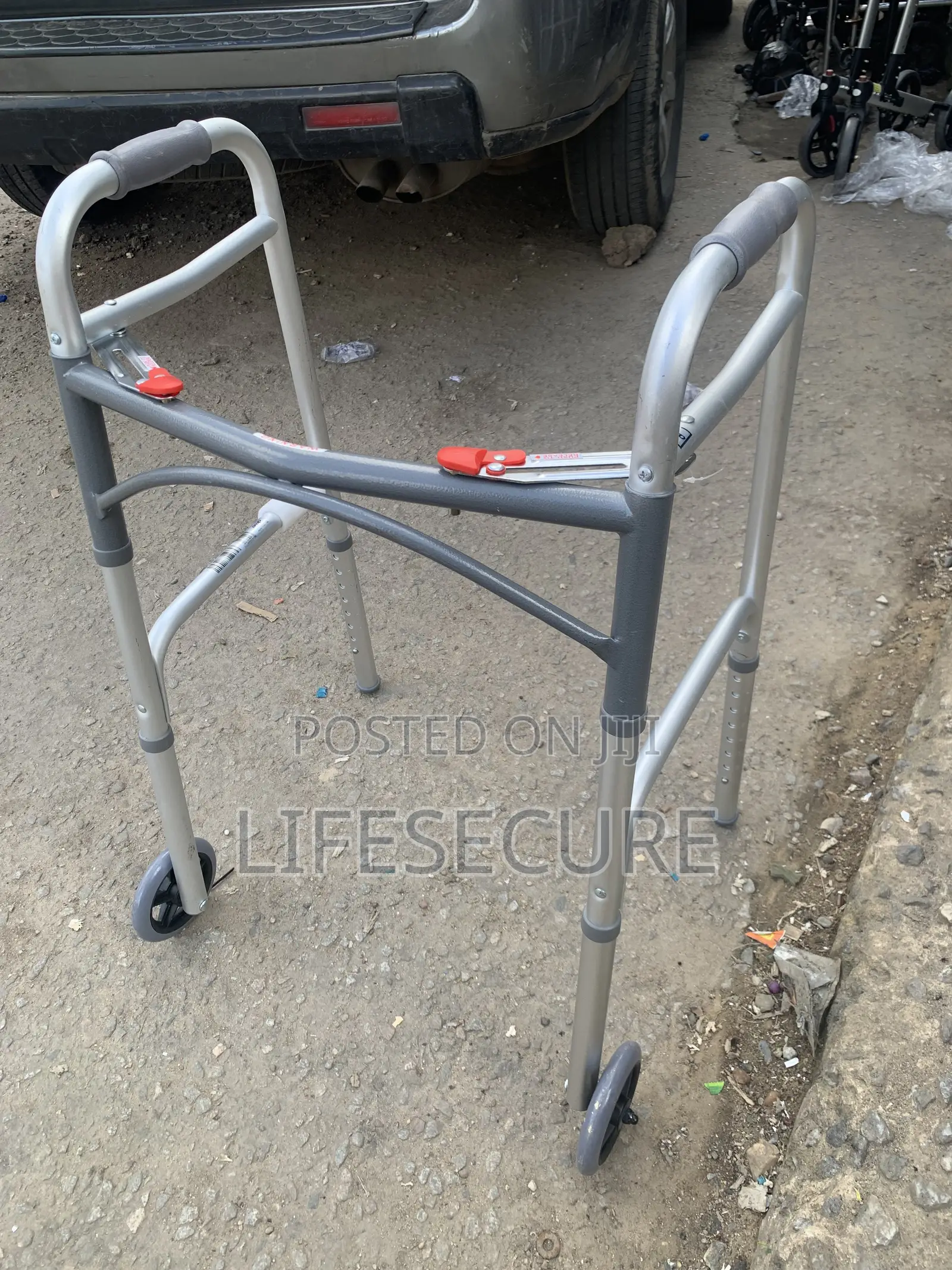 Neat Foreign Used High Quality Walking Frame