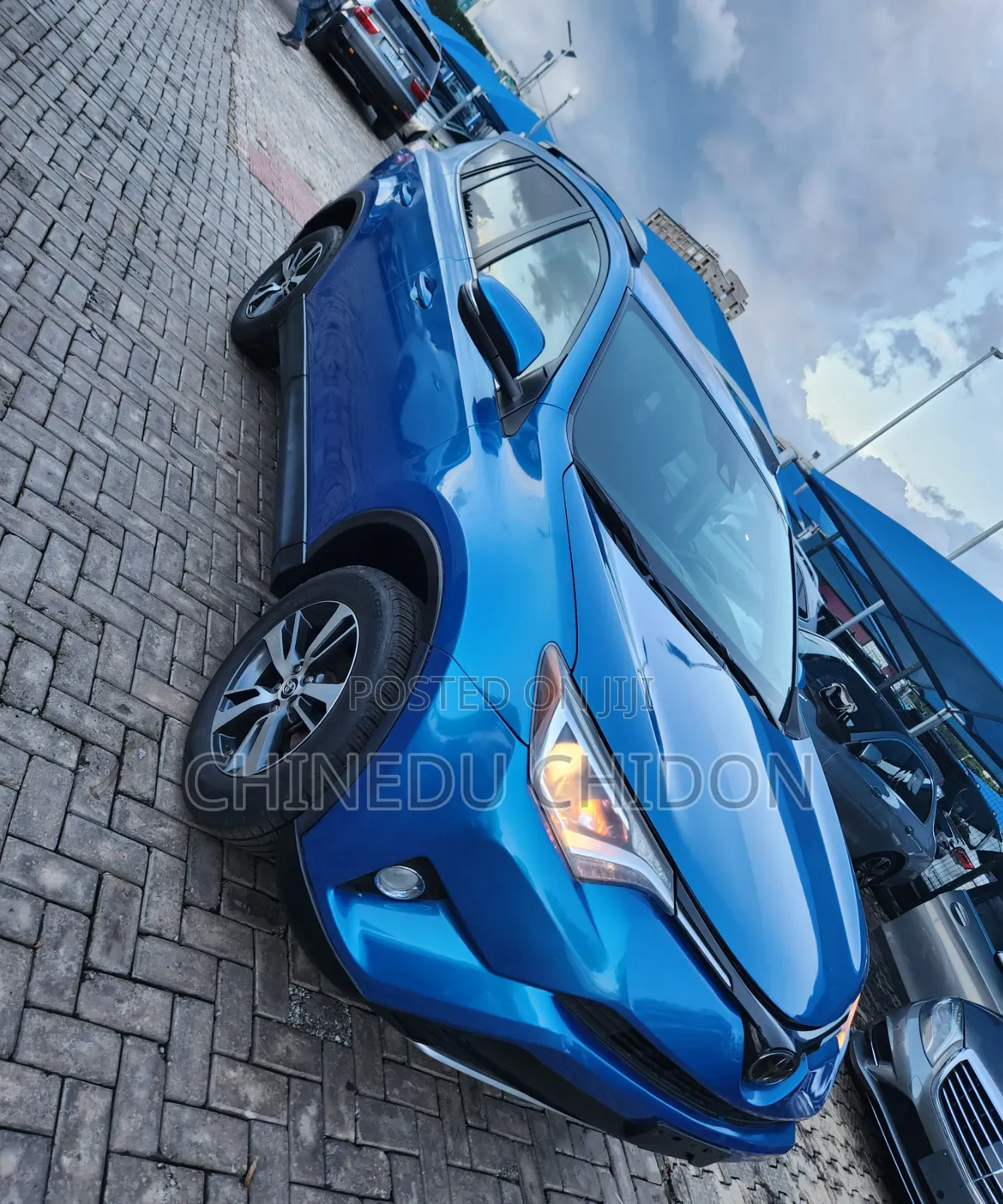 Toyota RAV4 2018 Blue
