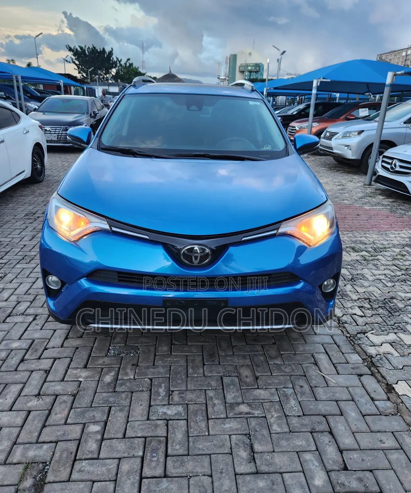 Toyota RAV4 2018 Blue