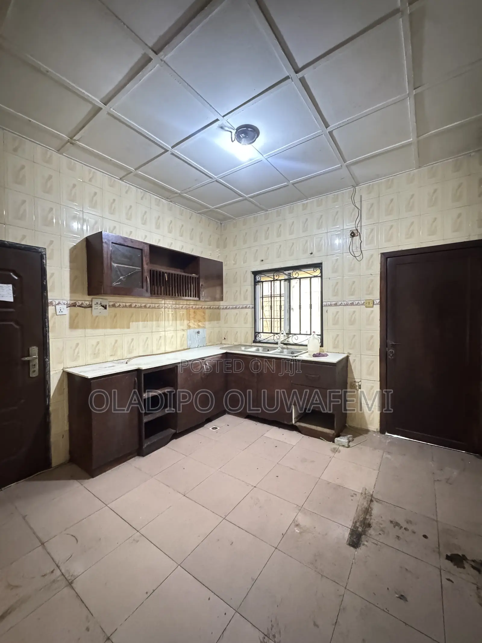 3bdrm Apartment in Agungi for rent