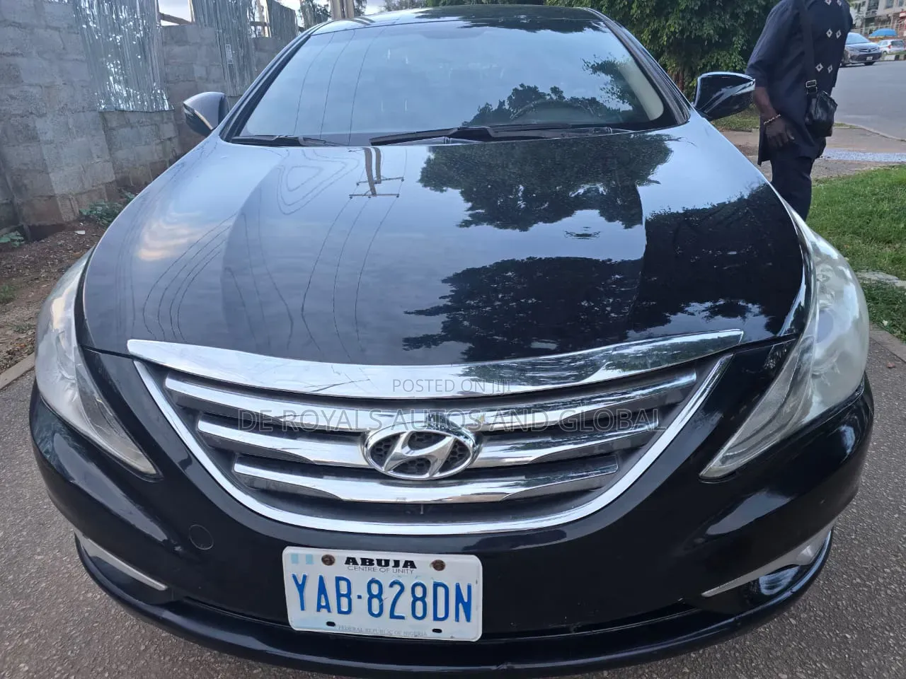 Hyundai Sonata Limited Sedan FWD (2.4L 4cyl 6A) 2013 Black