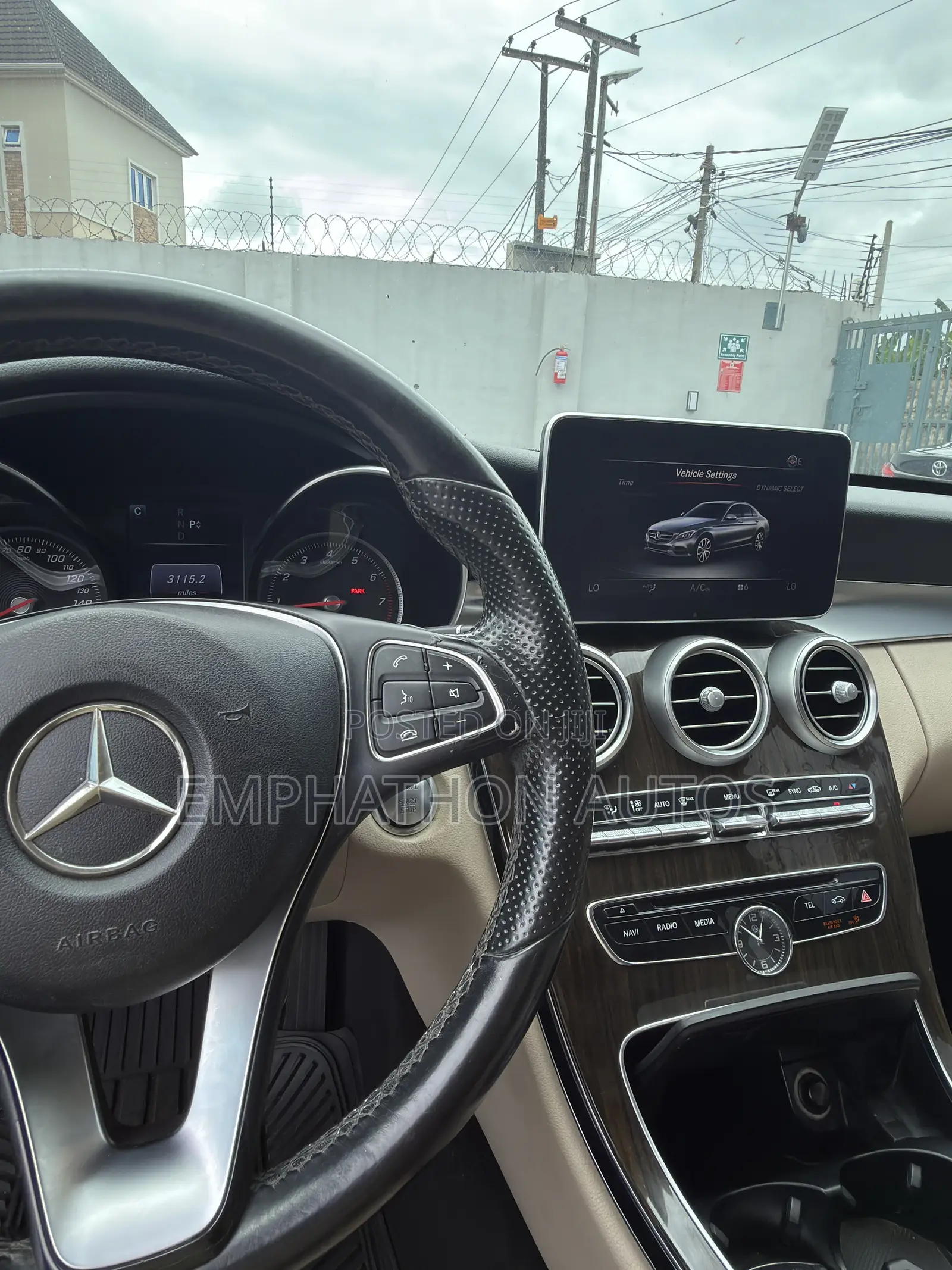 Mercedes-Benz C300 2017 Burgundy