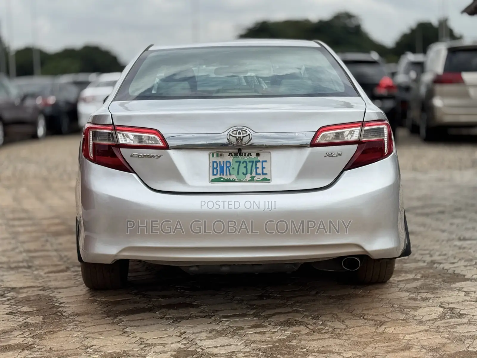 Toyota Camry XLE 4dr Sedan (2.5L 4cyl 6A) 2013 Silver