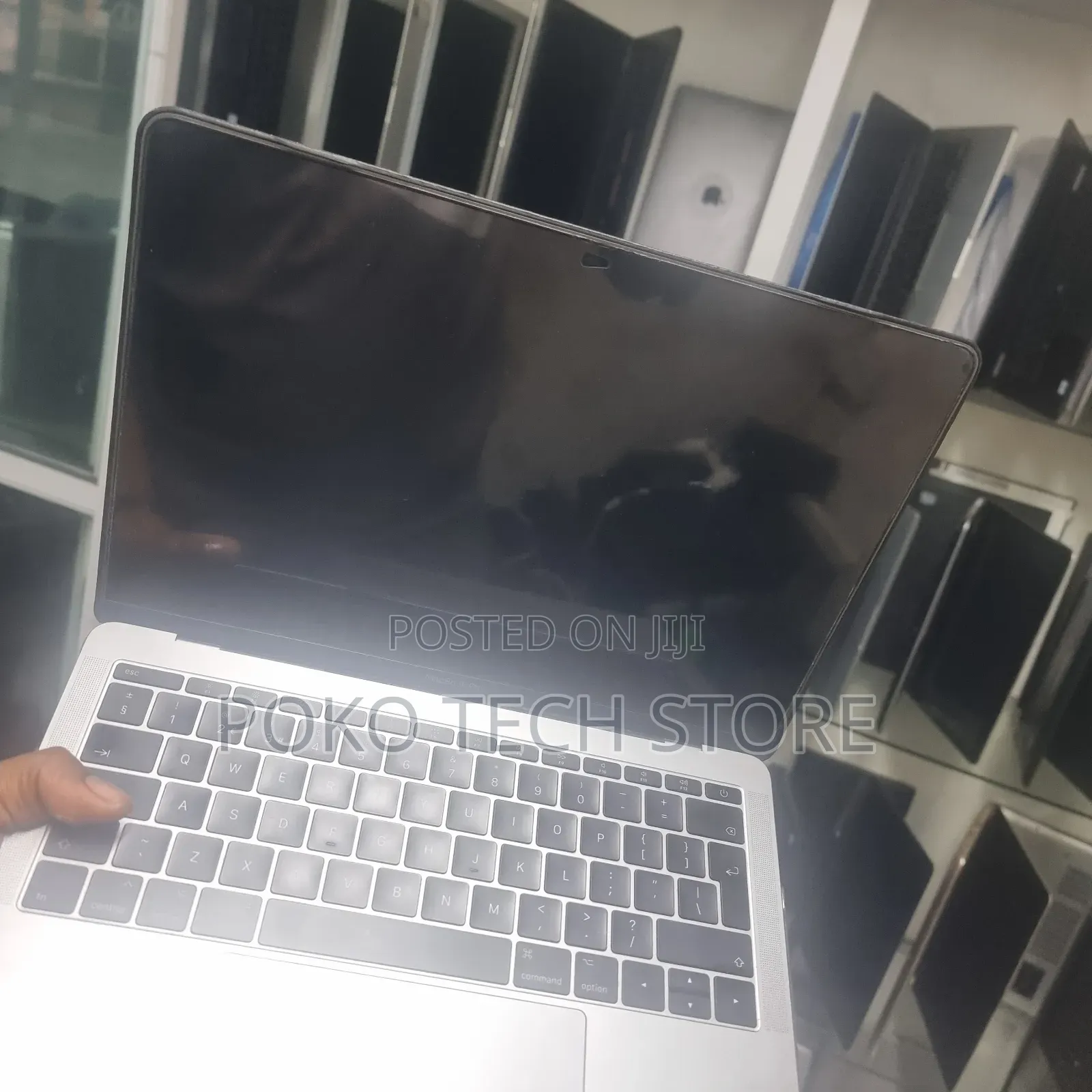 Laptop Apple MacBook Pro 2017 16GB Intel Core i7 SSD 256GB