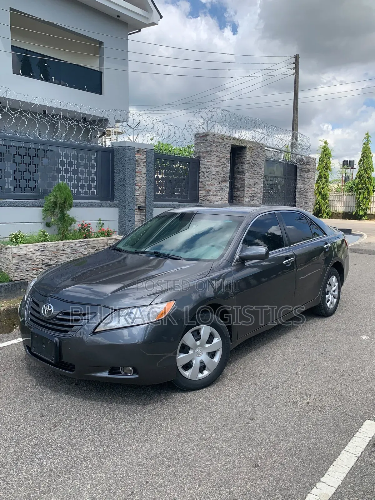 Toyota Camry XLE 4dr Sedan (2.4L 4cyl 5A) 2009 Gray