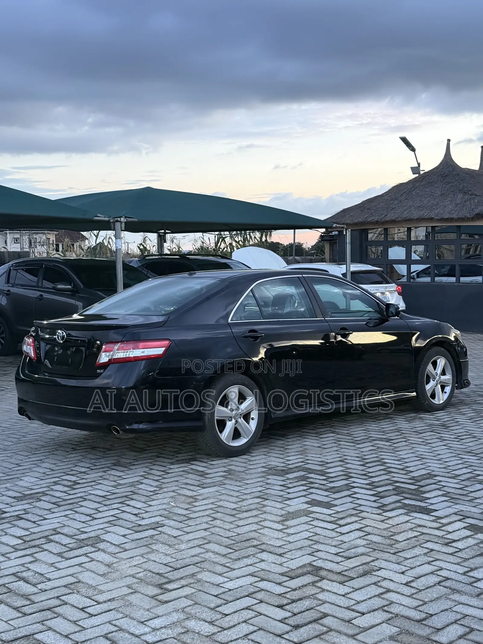Toyota Camry SE 4dr Sedan (2.5L 4cyl 6AM) 2010 Black