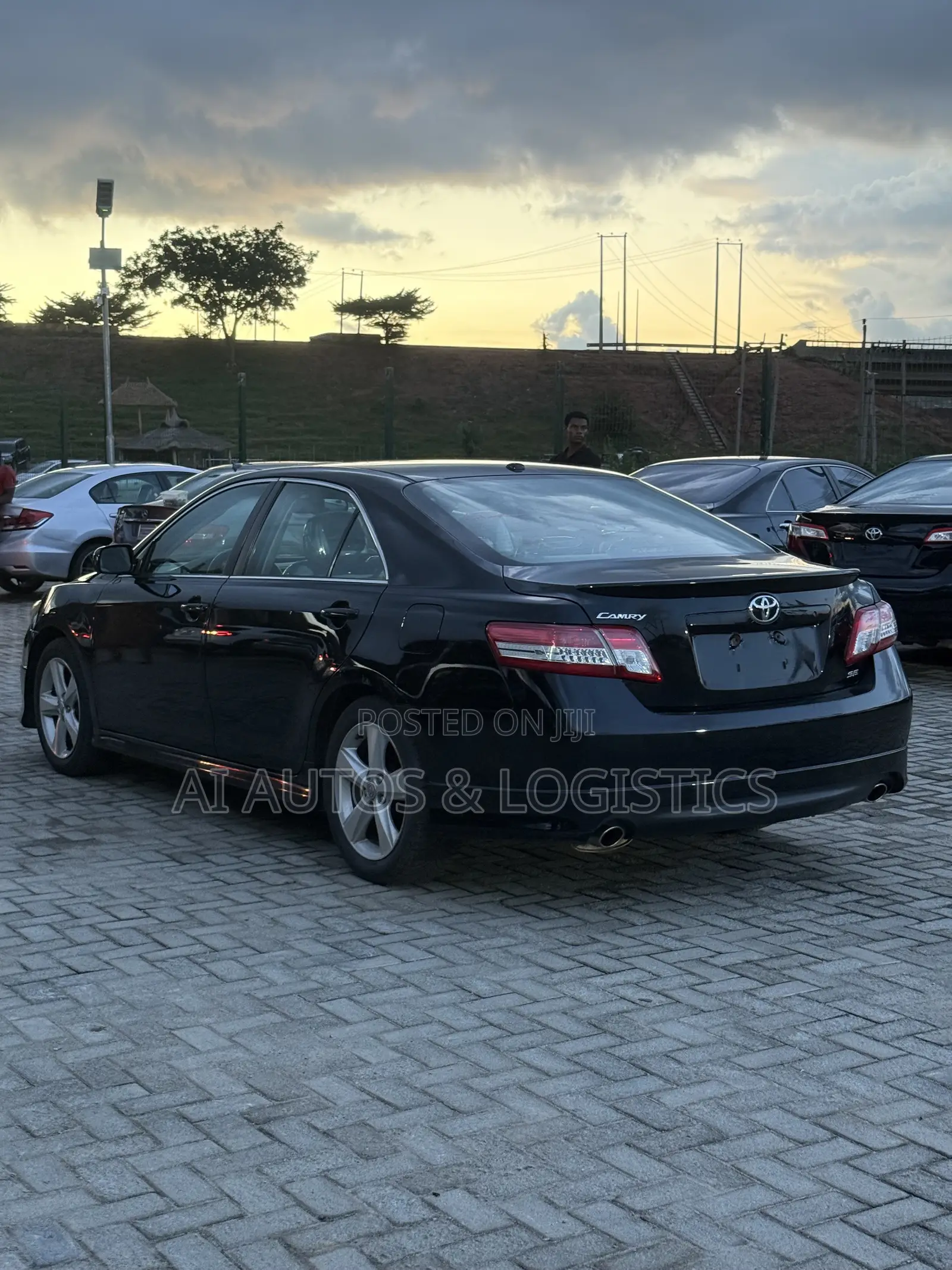 Toyota Camry SE 4dr Sedan (2.5L 4cyl 6AM) 2010 Black