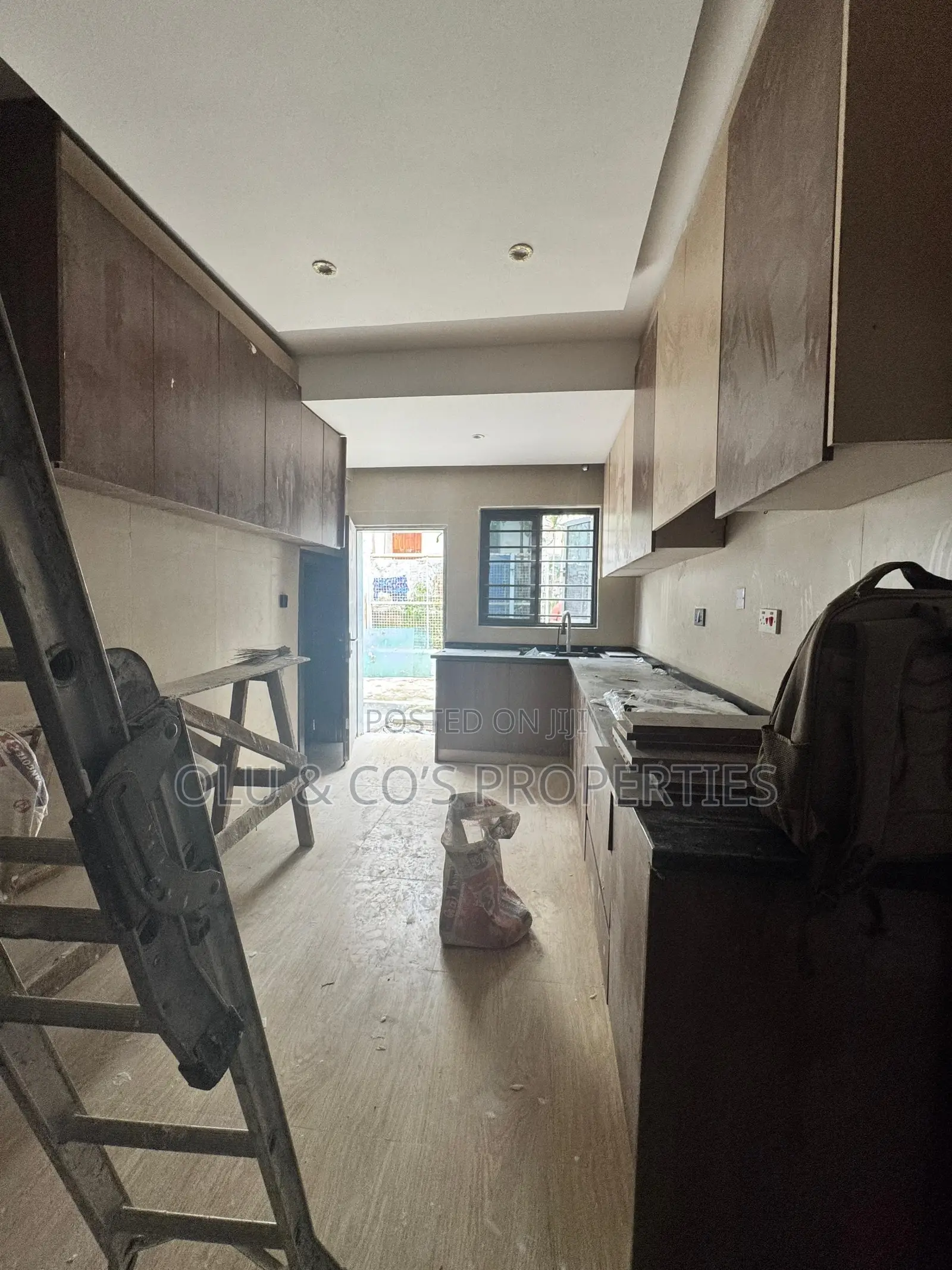 4bdrm Duplex in Wuse for rent