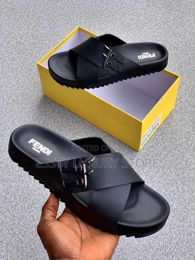 Quality Luxury Clean Fendi Leather Cross-Strap