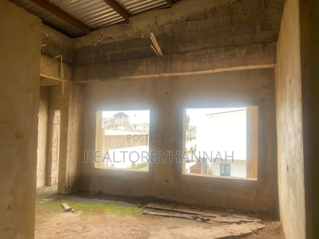 5bdrm Duplex in Admiralry, Asokoro for sale