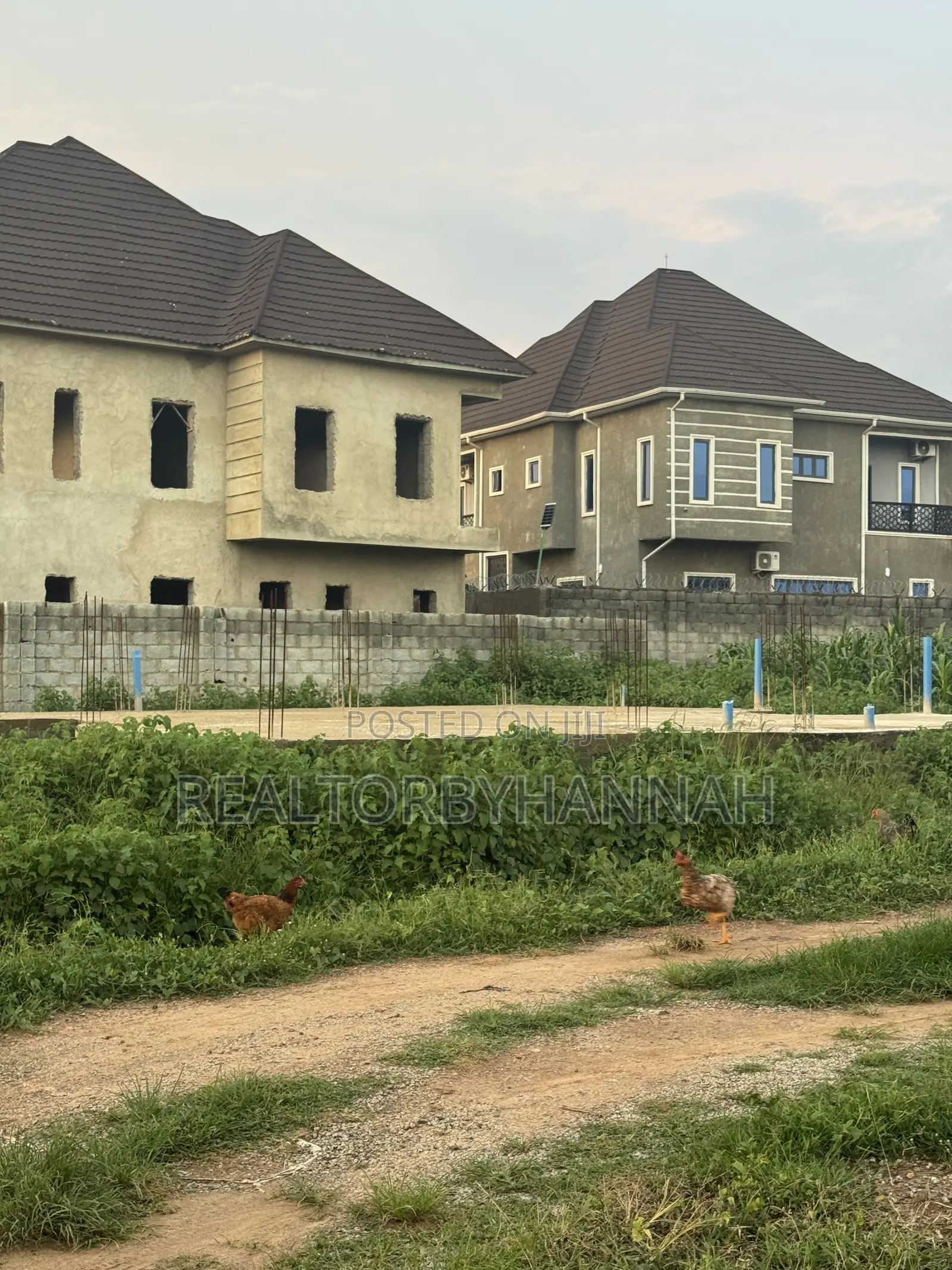 Estate Plot of 450sqm, for 4 Bedroom Stand Alone Duplex + Attached BQ