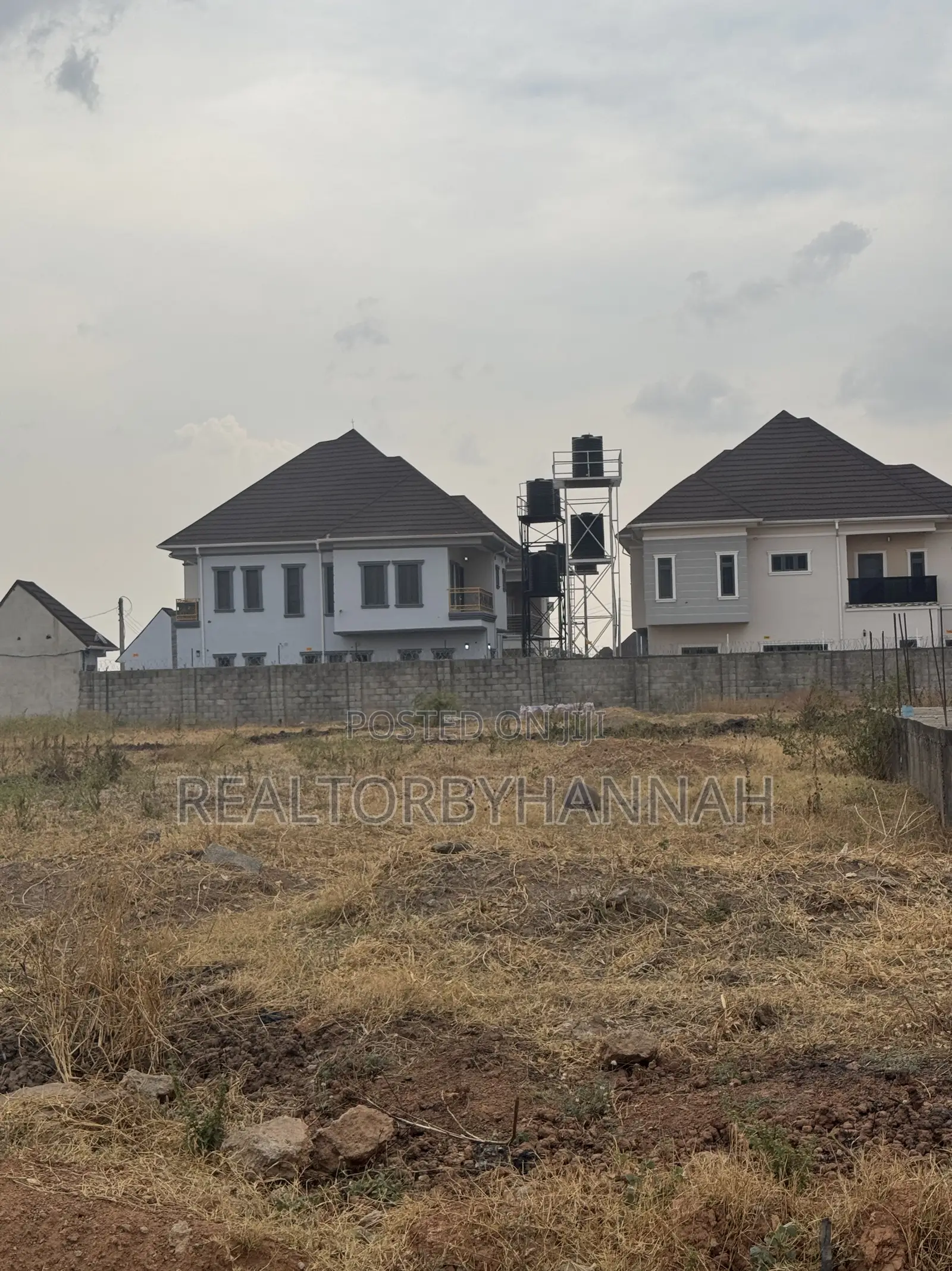Estate Plot of 450sqm, for 4 Bedroom Stand Alone Duplex + Attached BQ