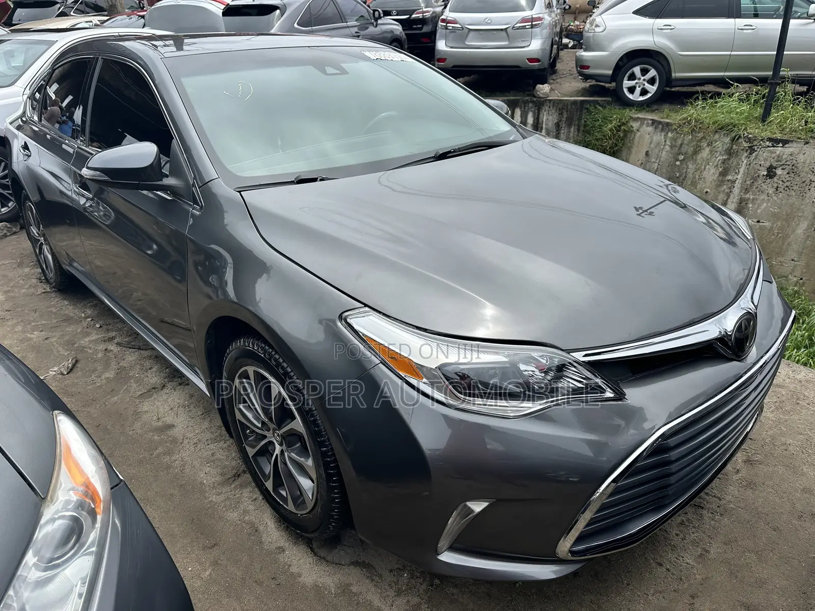 Toyota Avalon XLE (3.5L 6cyl 6A) 2018 Gray