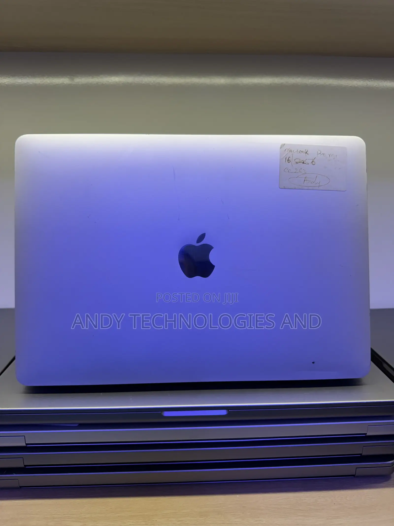 Laptop Apple MacBook Pro 2020 M1 16GB Apple M1 SSD 256GB